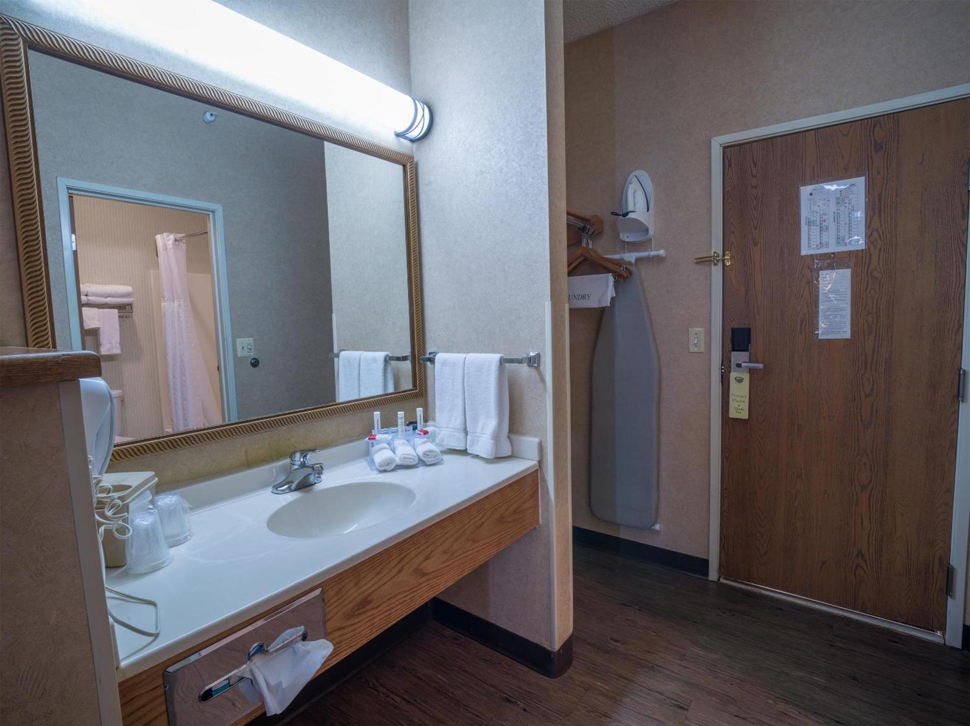 Miles City Hotel photo 17