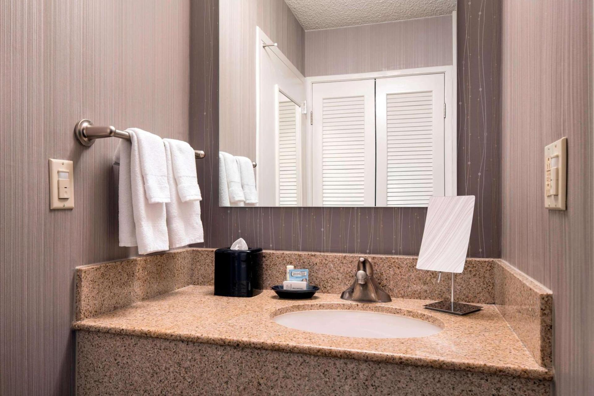 Sonesta Select Los Angeles Torrance South Bay photo 33