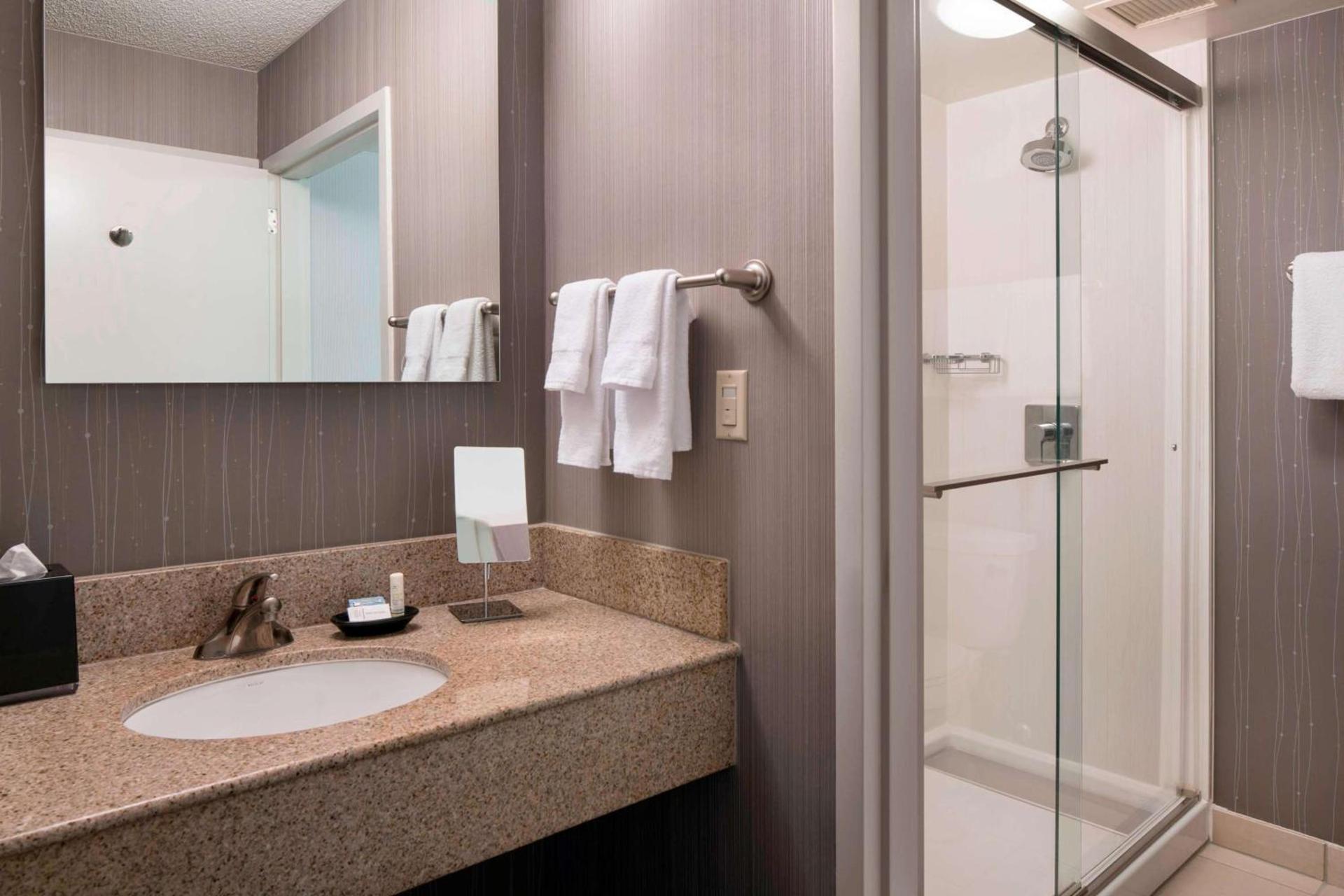 Sonesta Select Los Angeles Torrance South Bay photo 25