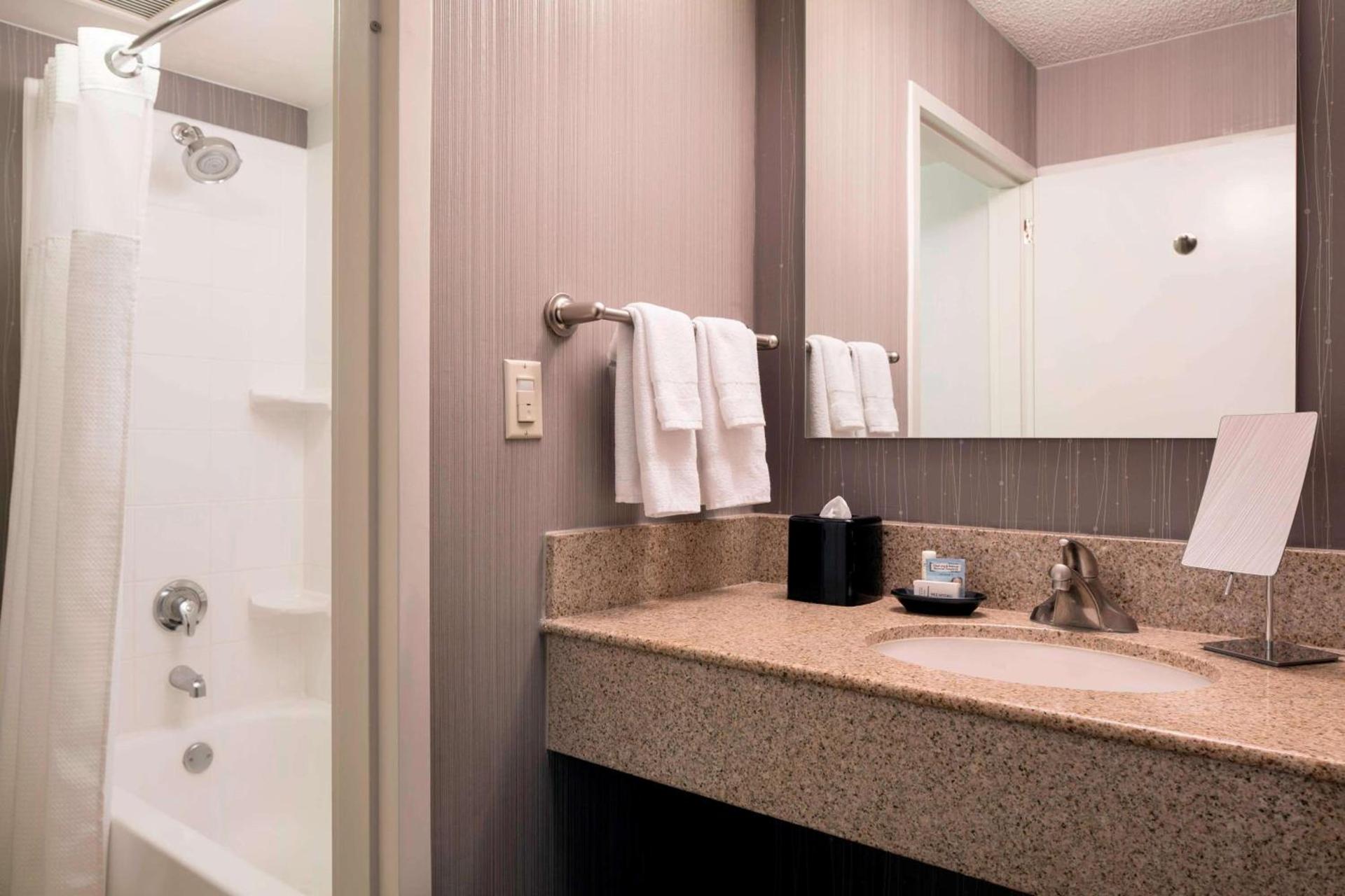 Sonesta Select Los Angeles Torrance South Bay photo 27