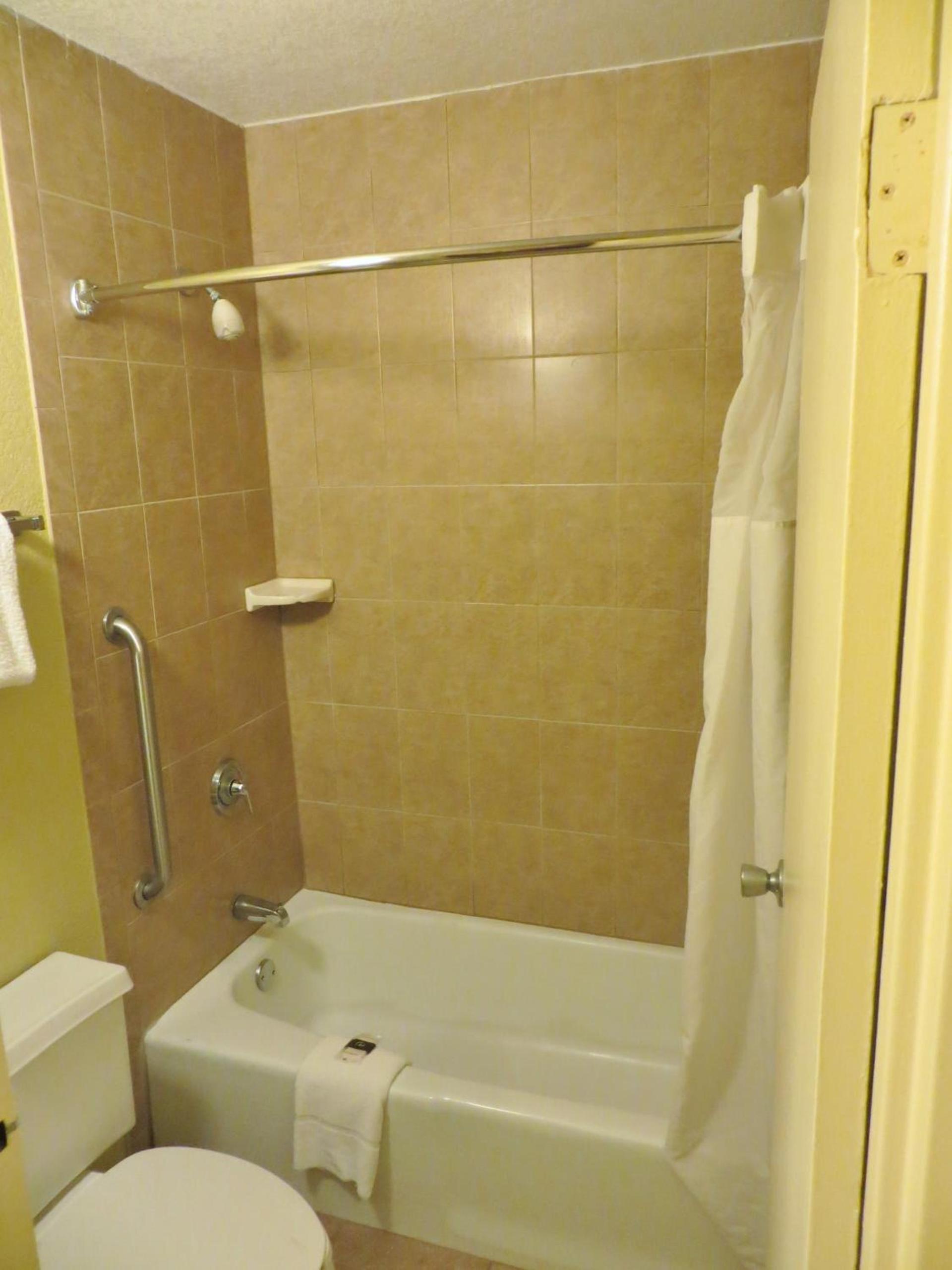 Days Inn by Wyndham Orlando Airport Florida Mall photo 24