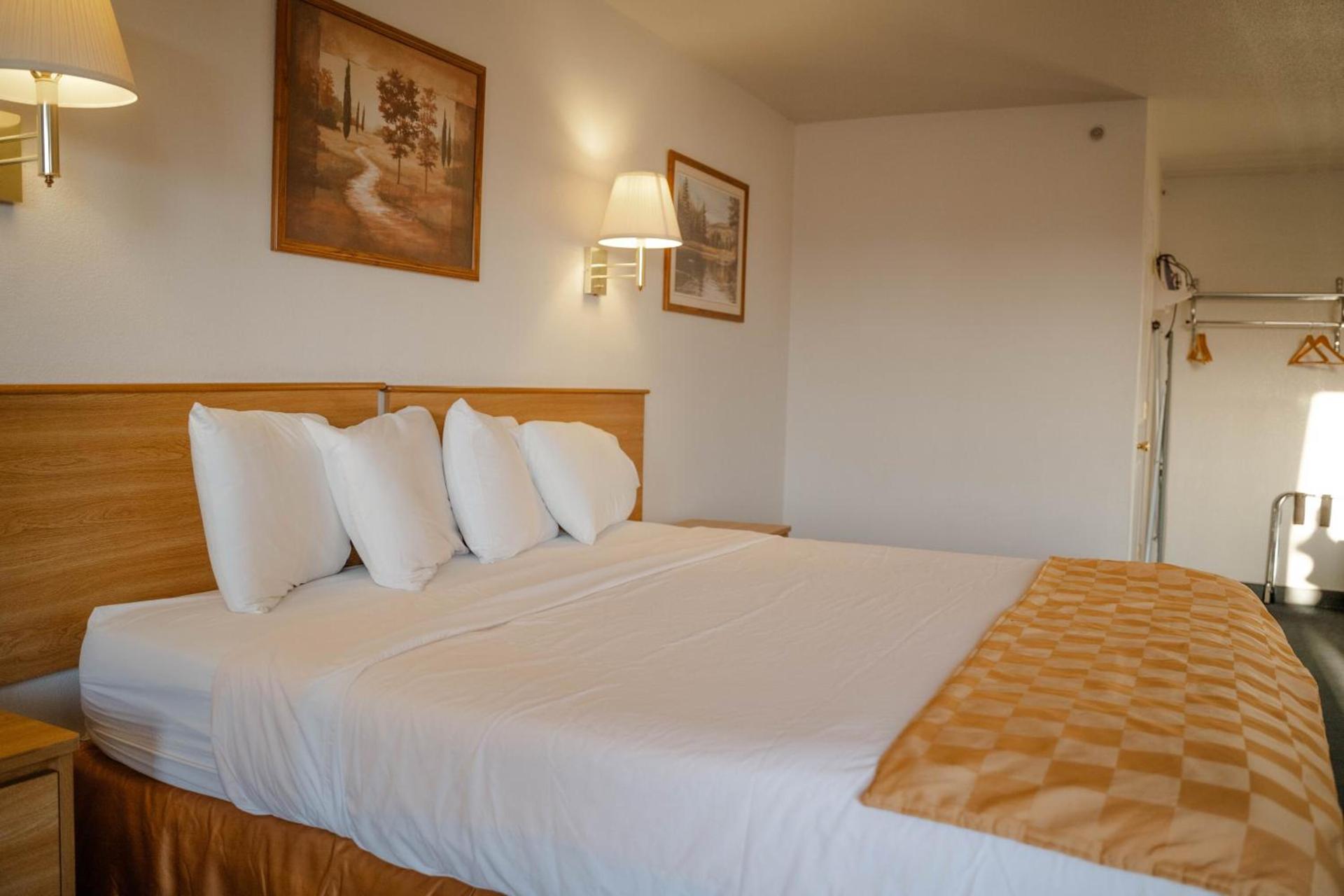 Haysville Express Inn photo 4