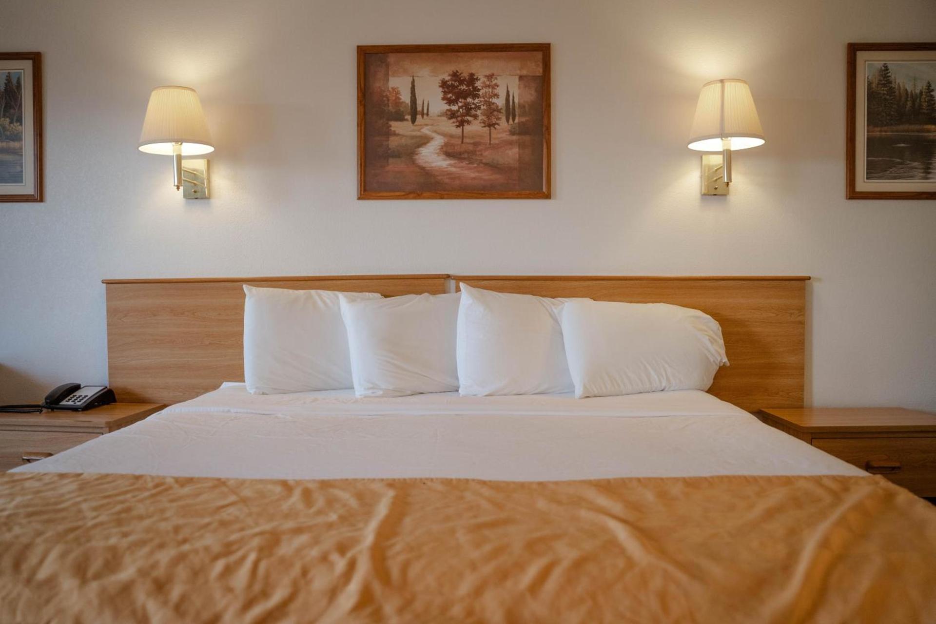 Haysville Express Inn photo 7