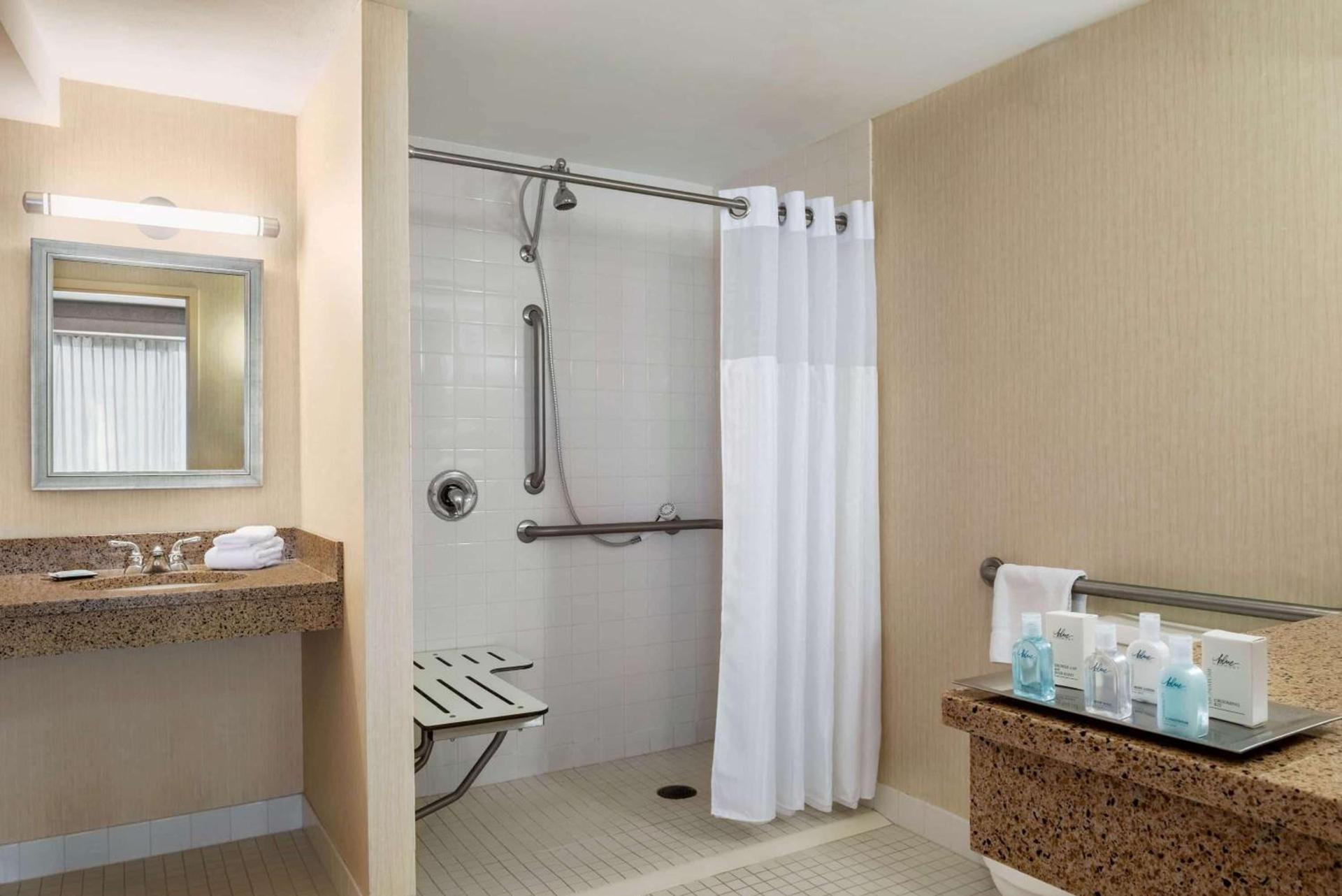 Wyndham Springfield City Centre photo 21