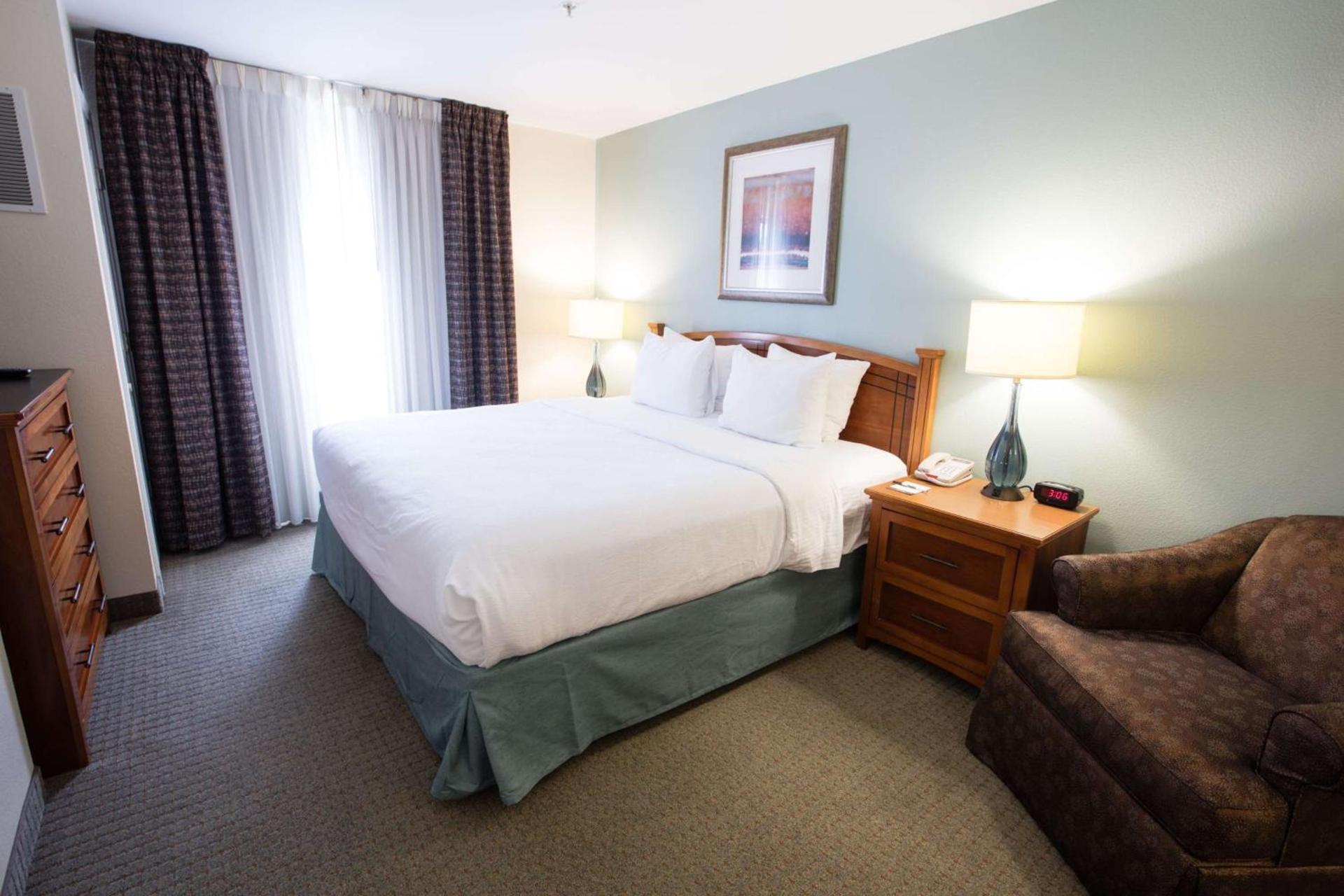 Sonesta ES Suites Austin The Domain Area - Newly Renovated photo 5