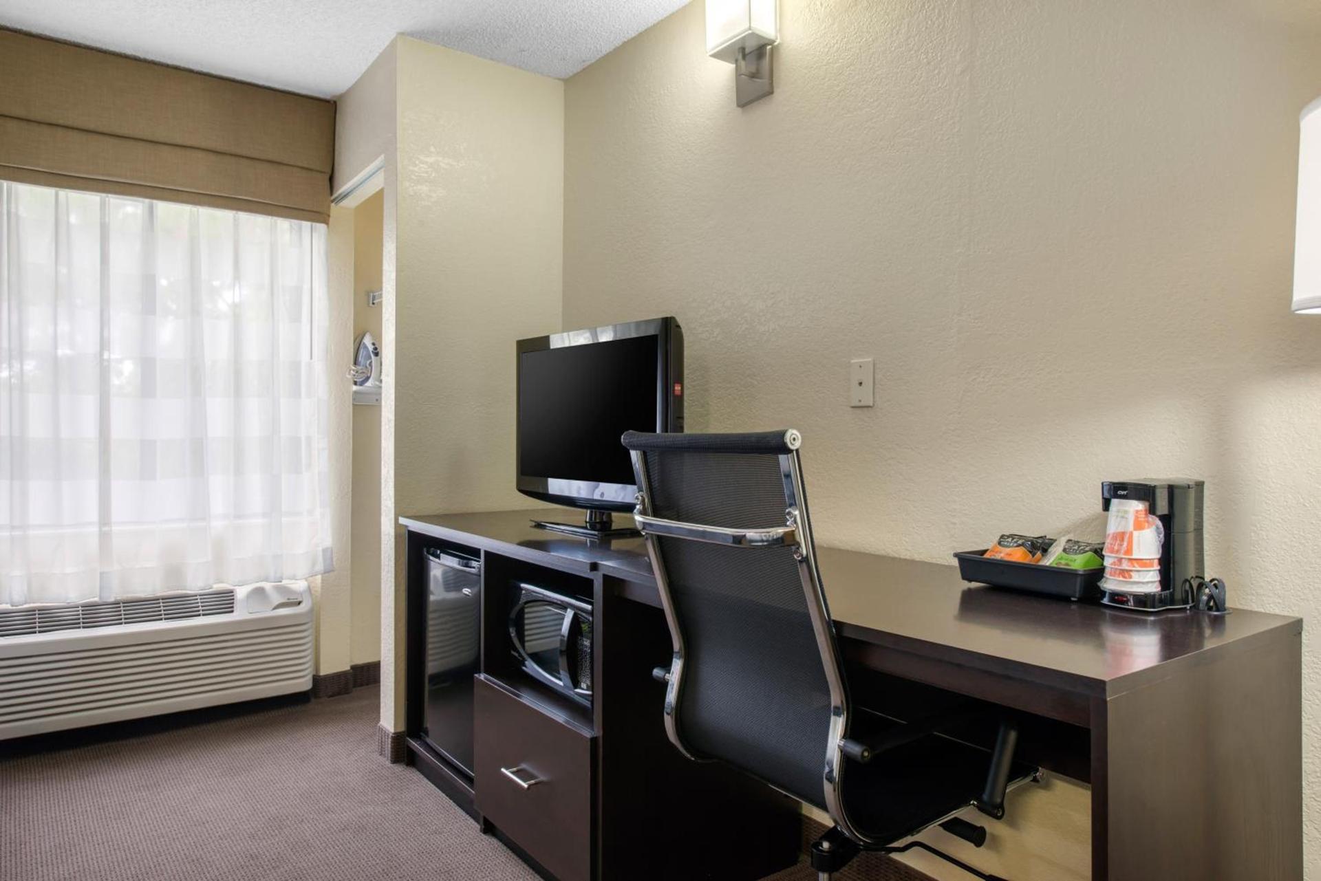 Sleep Inn Sarasota North photo 33