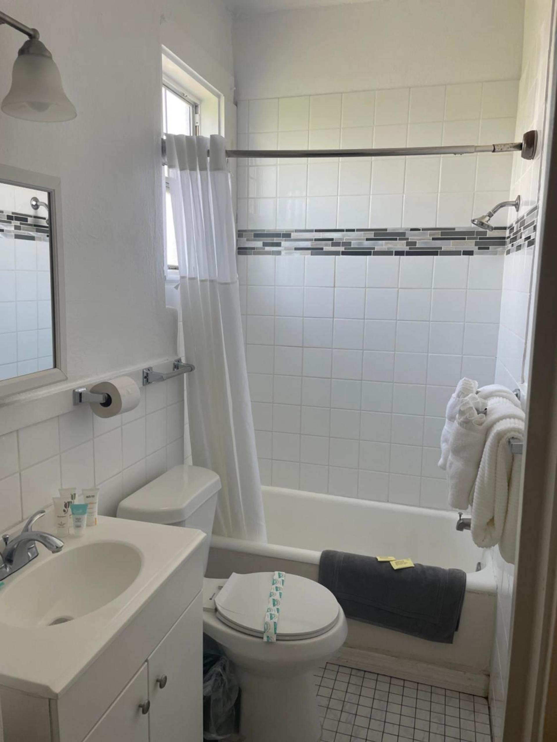 Hunter Arms Hotel photo 7