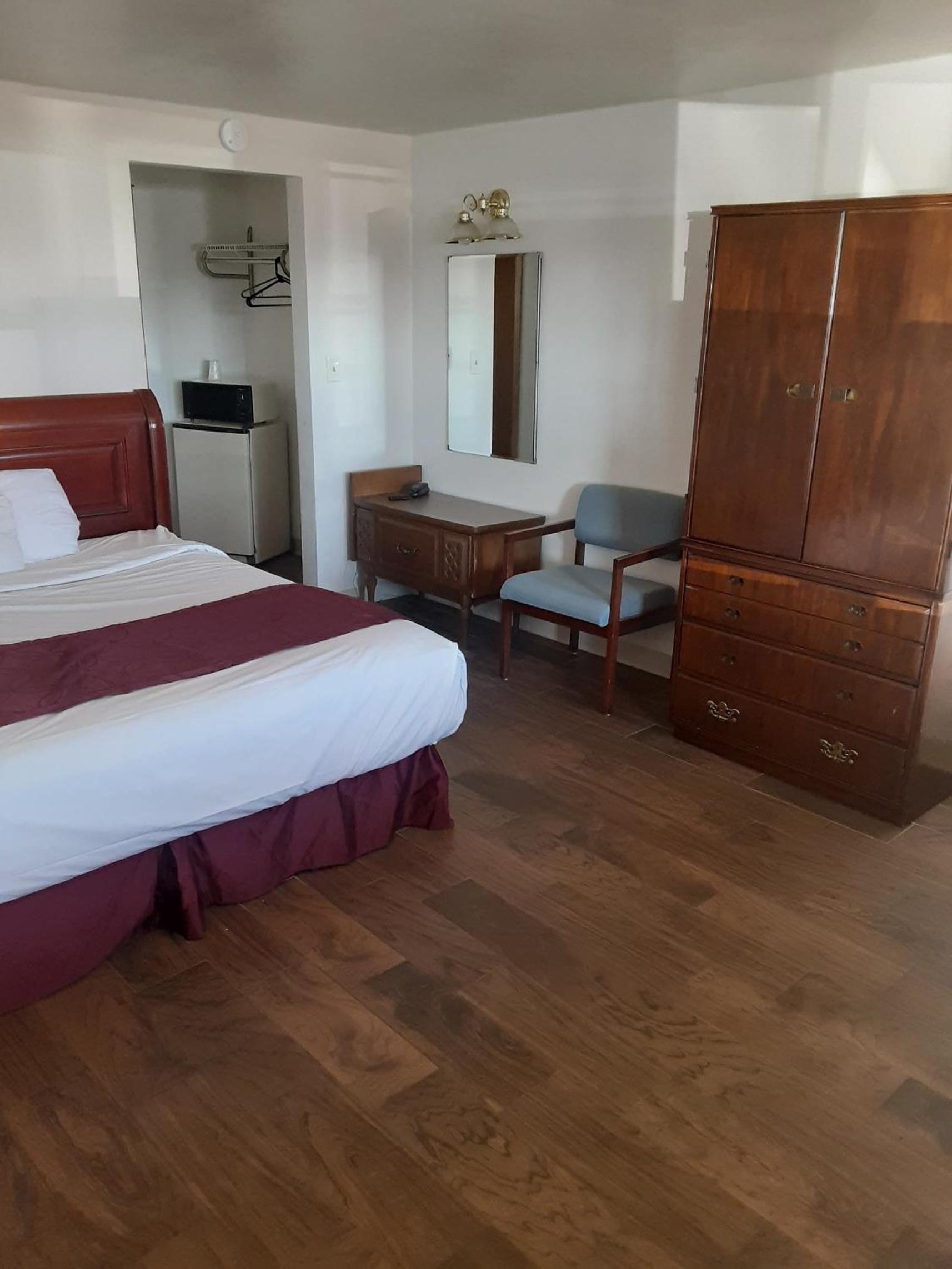Hotel Blue Top Inn photo 22