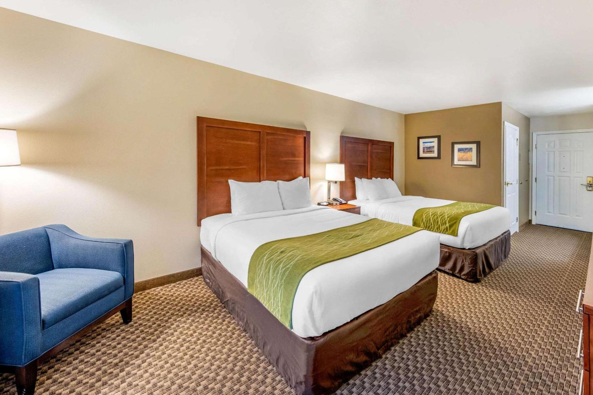 Comfort Inn & Suites Lancaster Antelope Valley photo 6