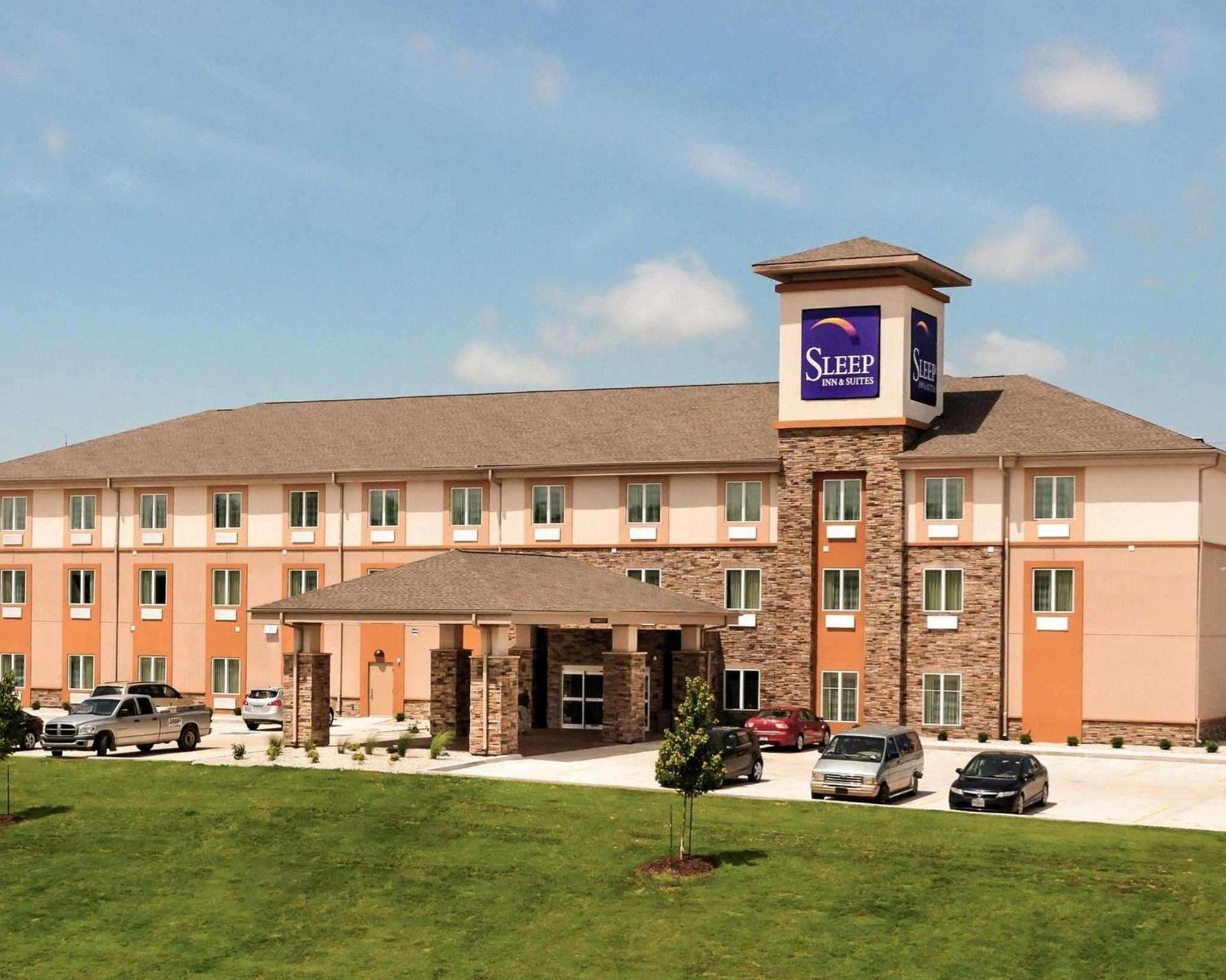 Sleep Inn & Suites Fort Scott — hotel in Fort Scott