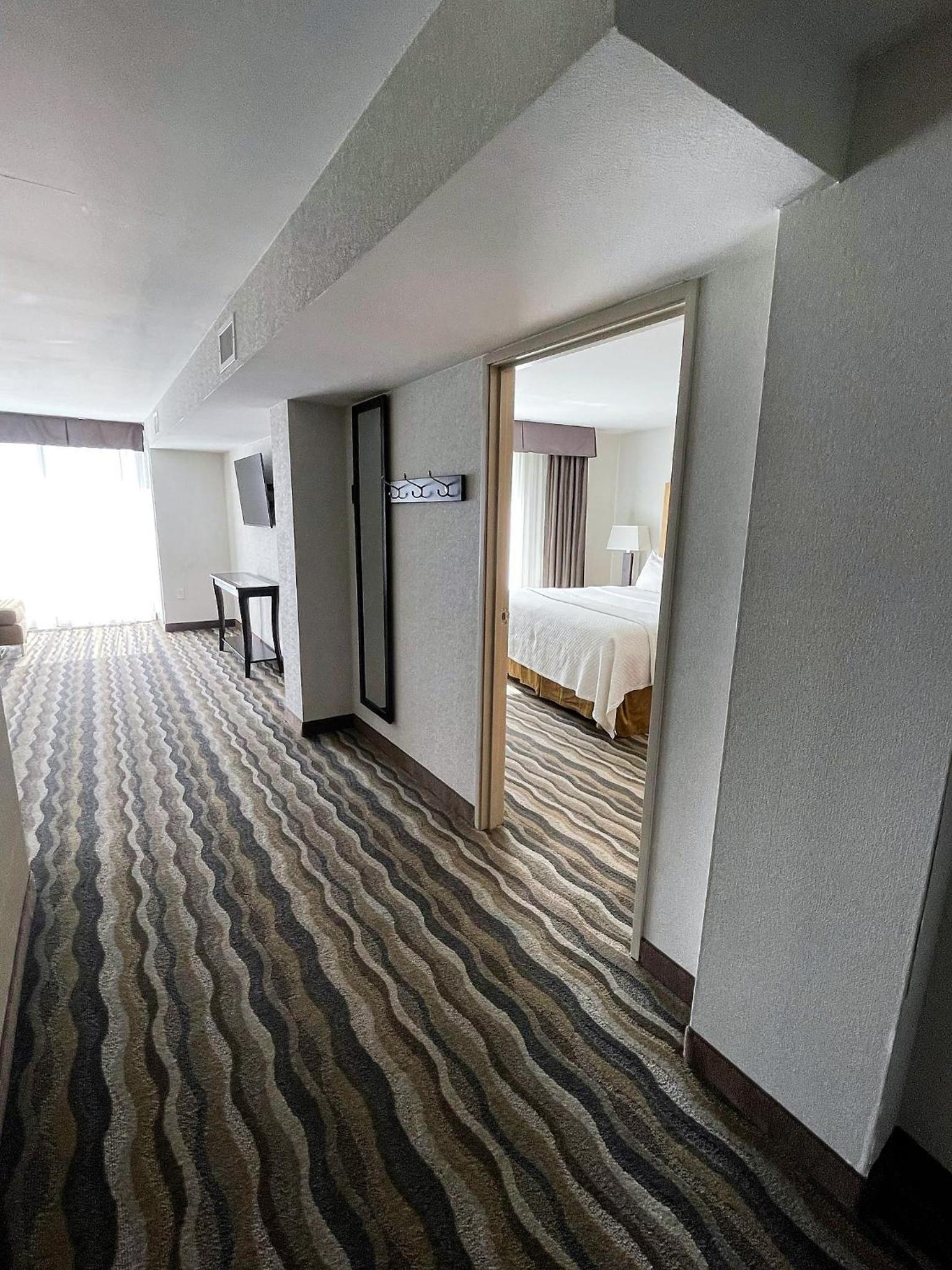 Wyndham Avon photo 52