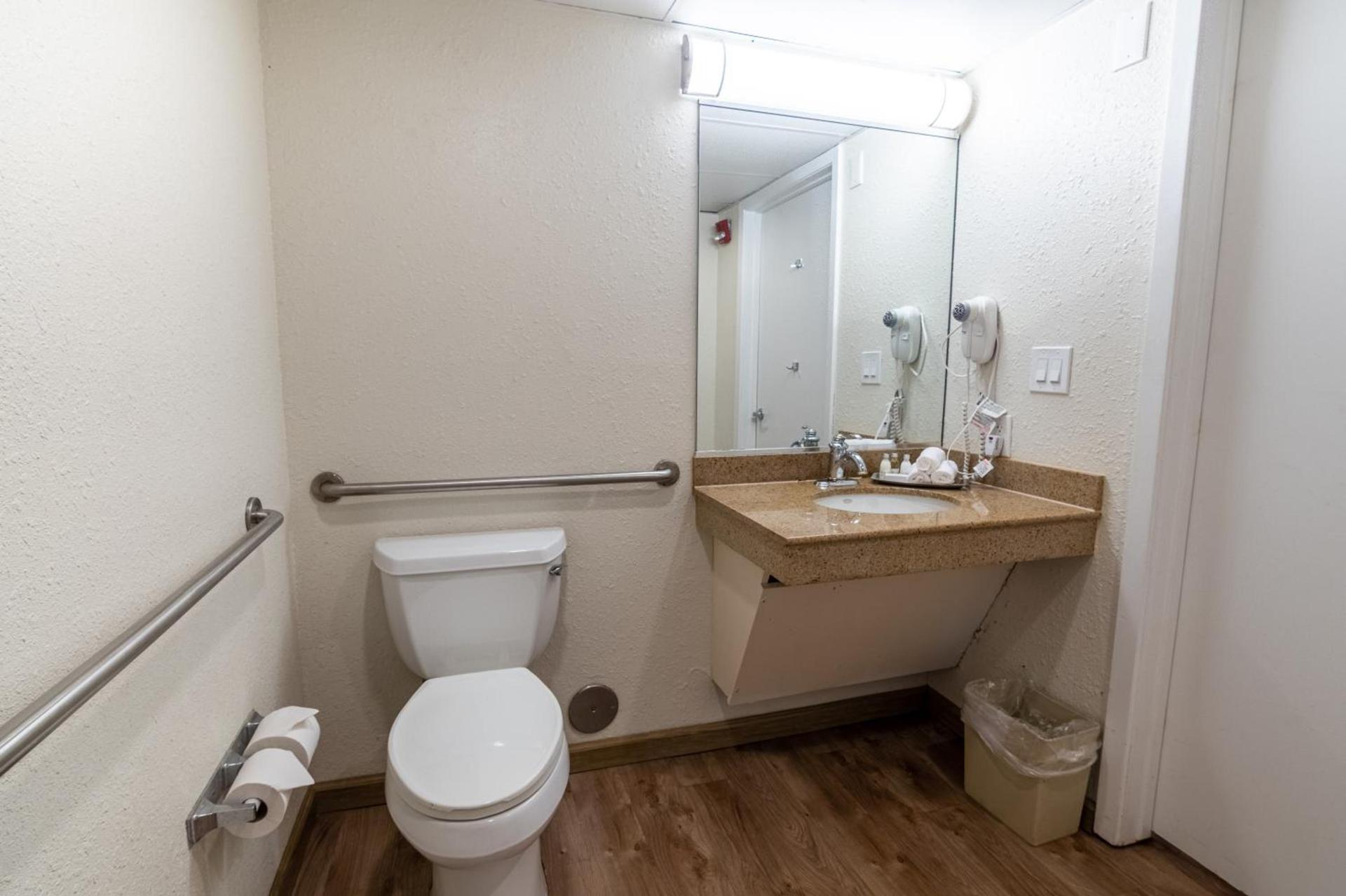 Emerald Beach Hotel Corpus Christi photo 36