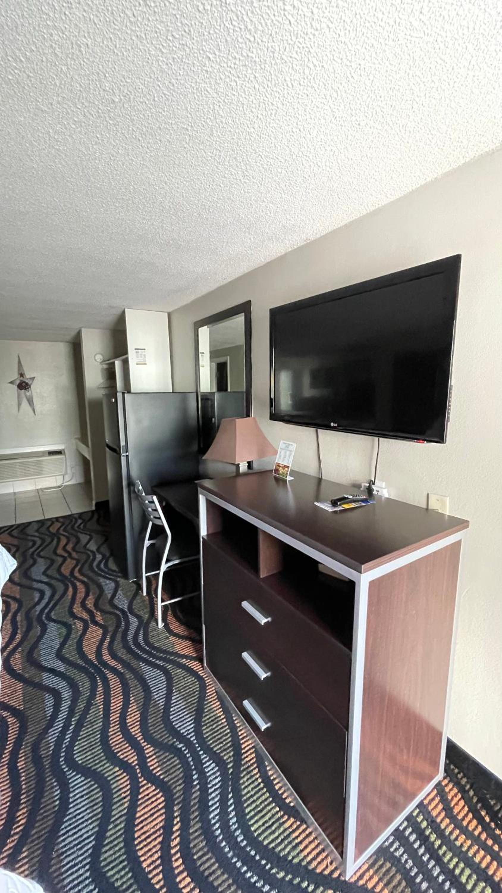 Country Town N' Suites photo 29