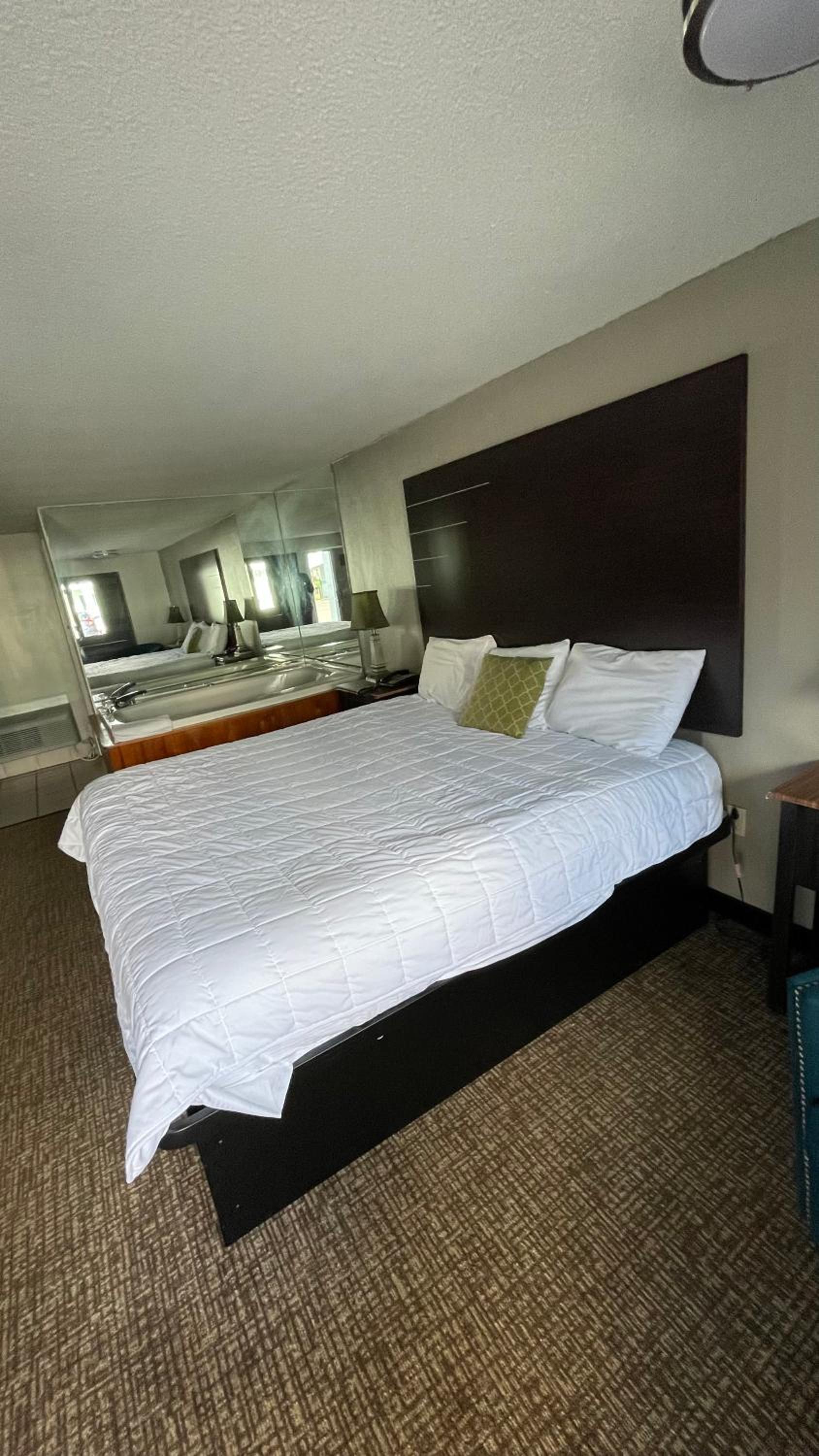 Country Town N' Suites photo 19