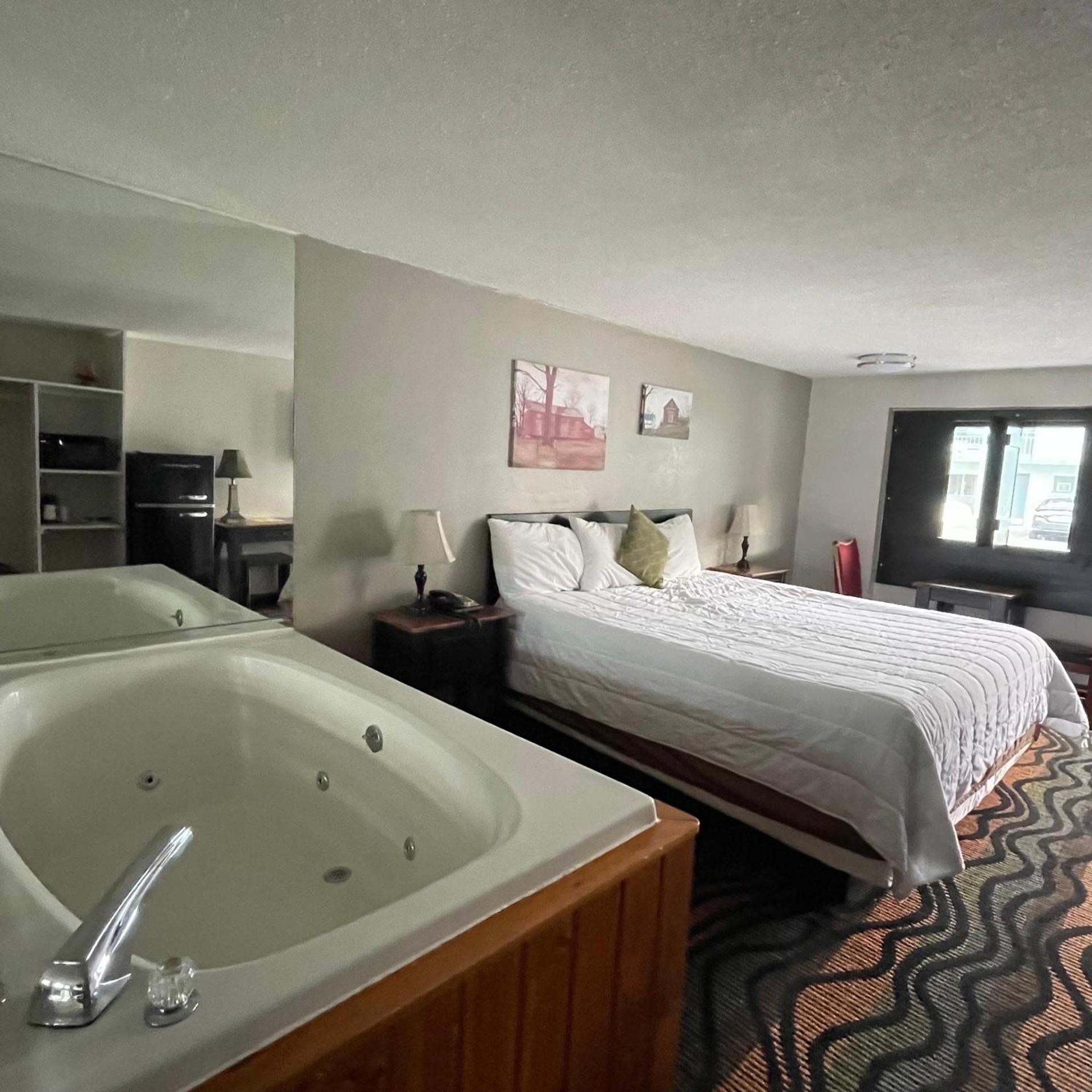 Country Town N' Suites photo 23