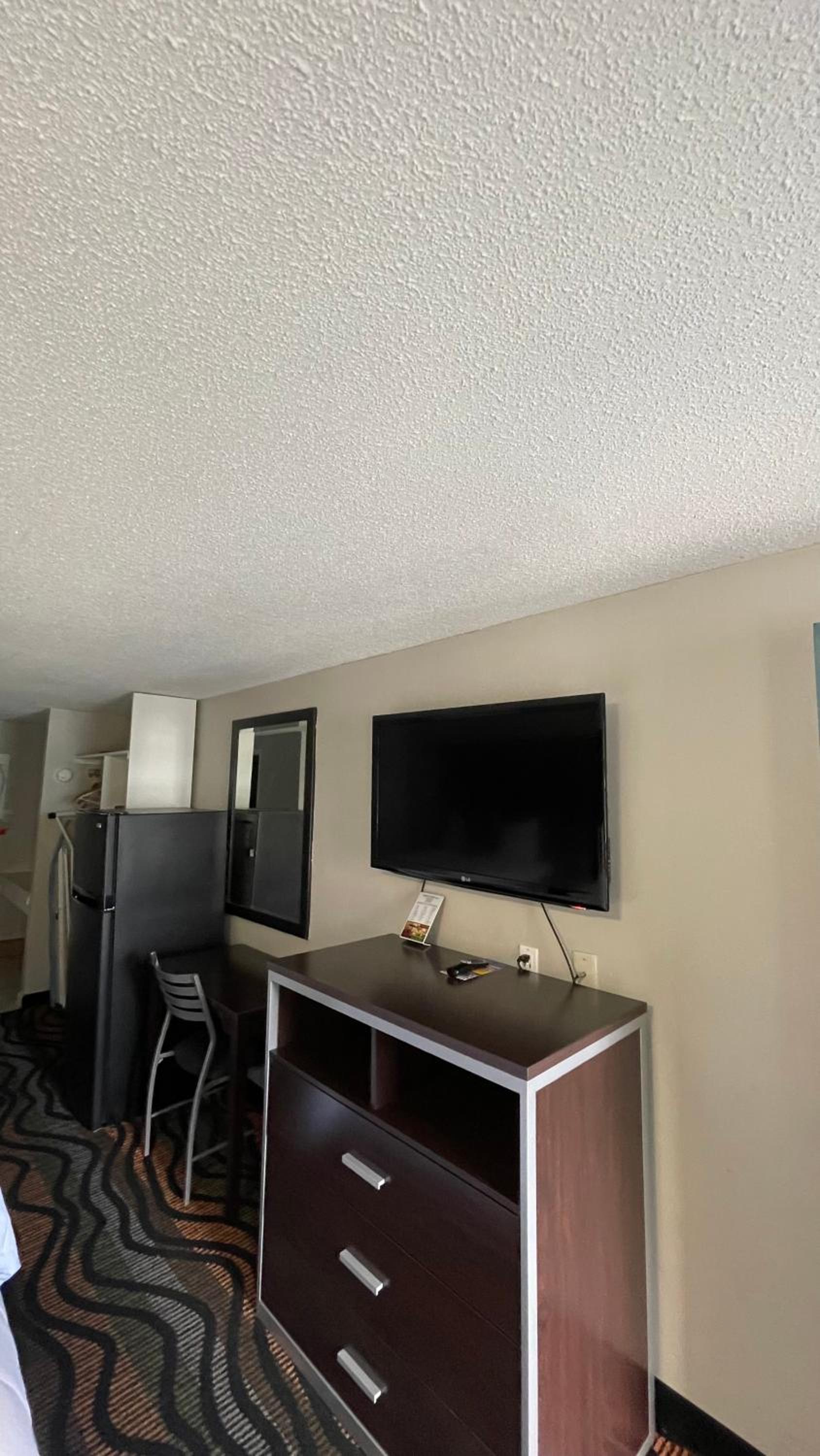 Country Town N' Suites photo 36