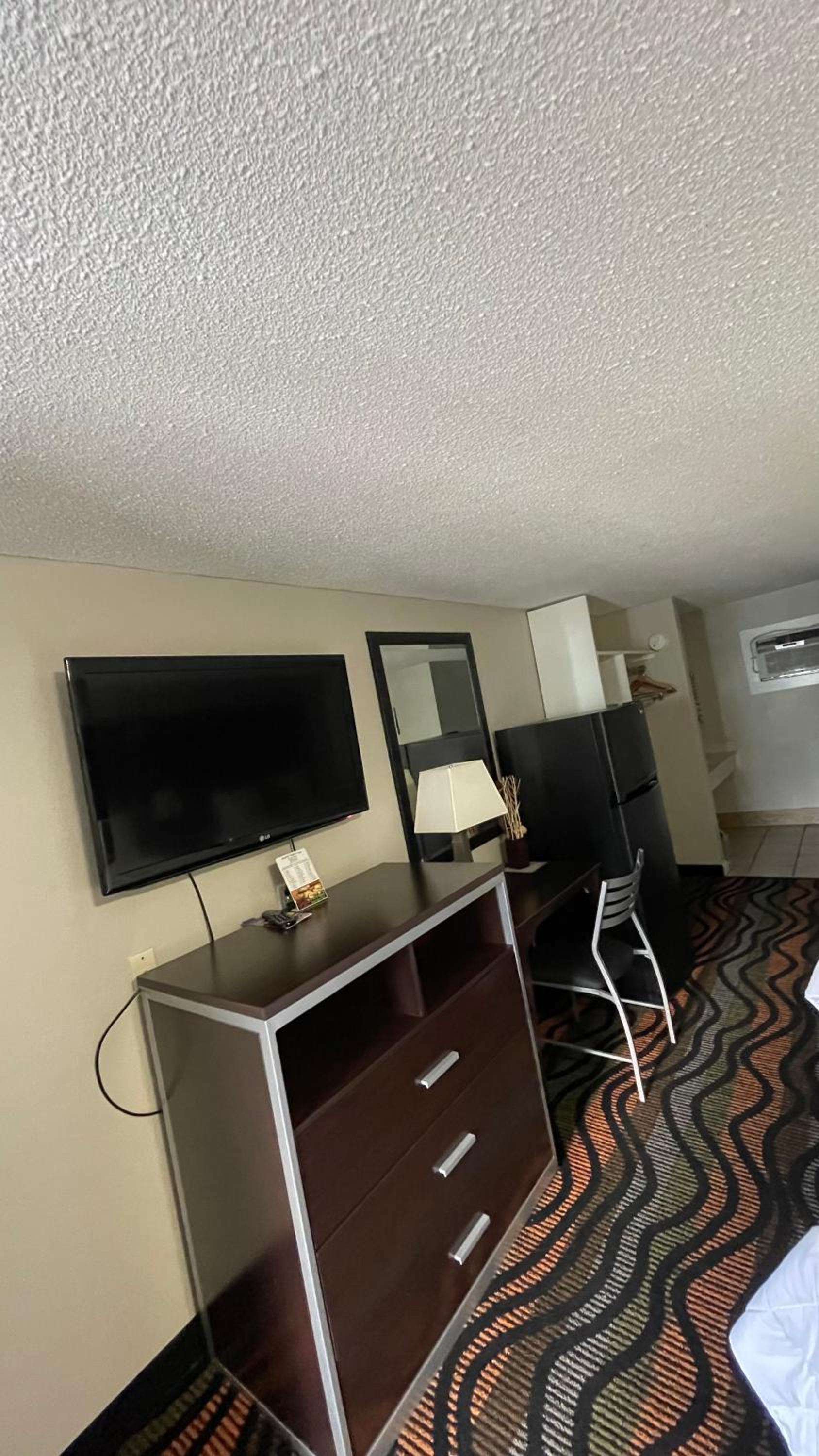 Country Town N' Suites photo 51