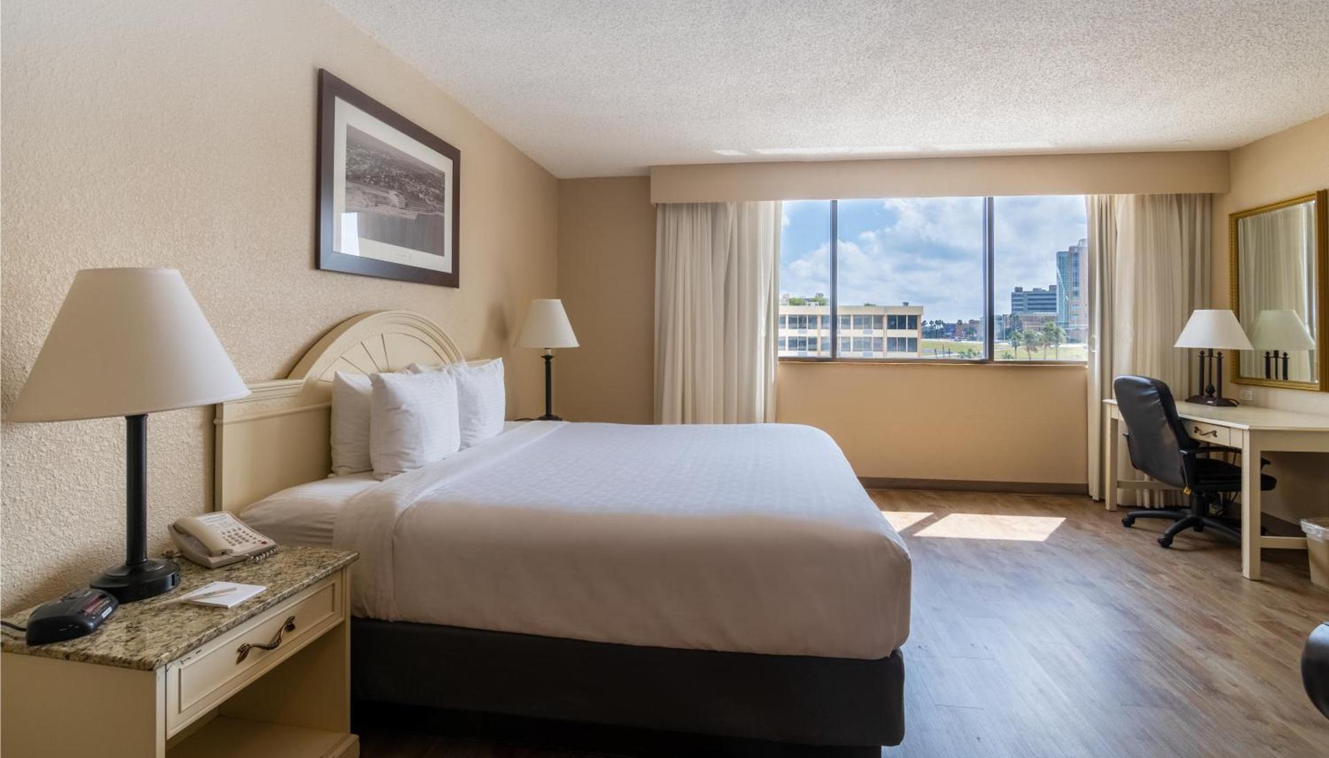 Emerald Beach Hotel Corpus Christi photo 29