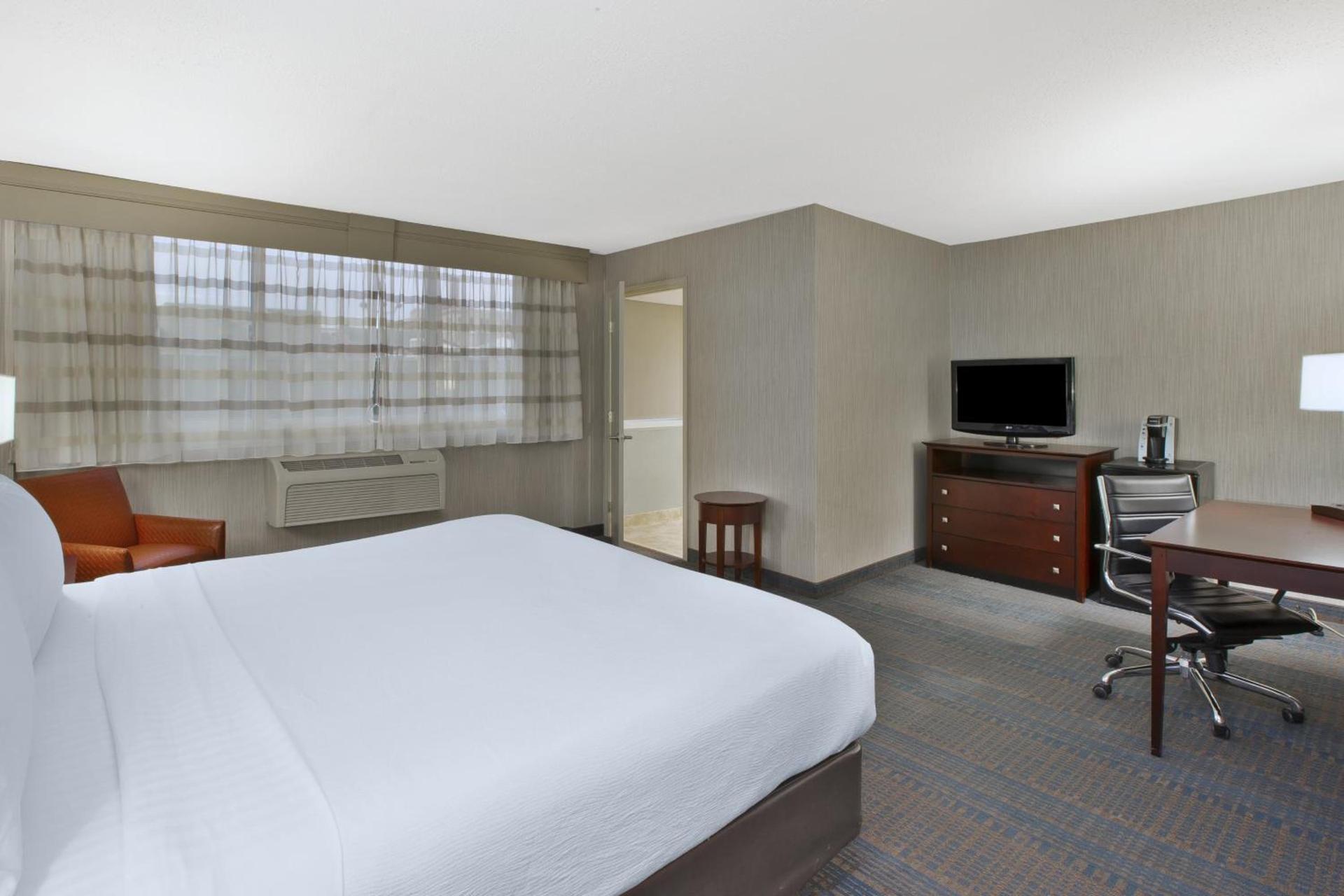 Holiday Inn Columbus Dwtn-Capitol Square by IHG photo 49