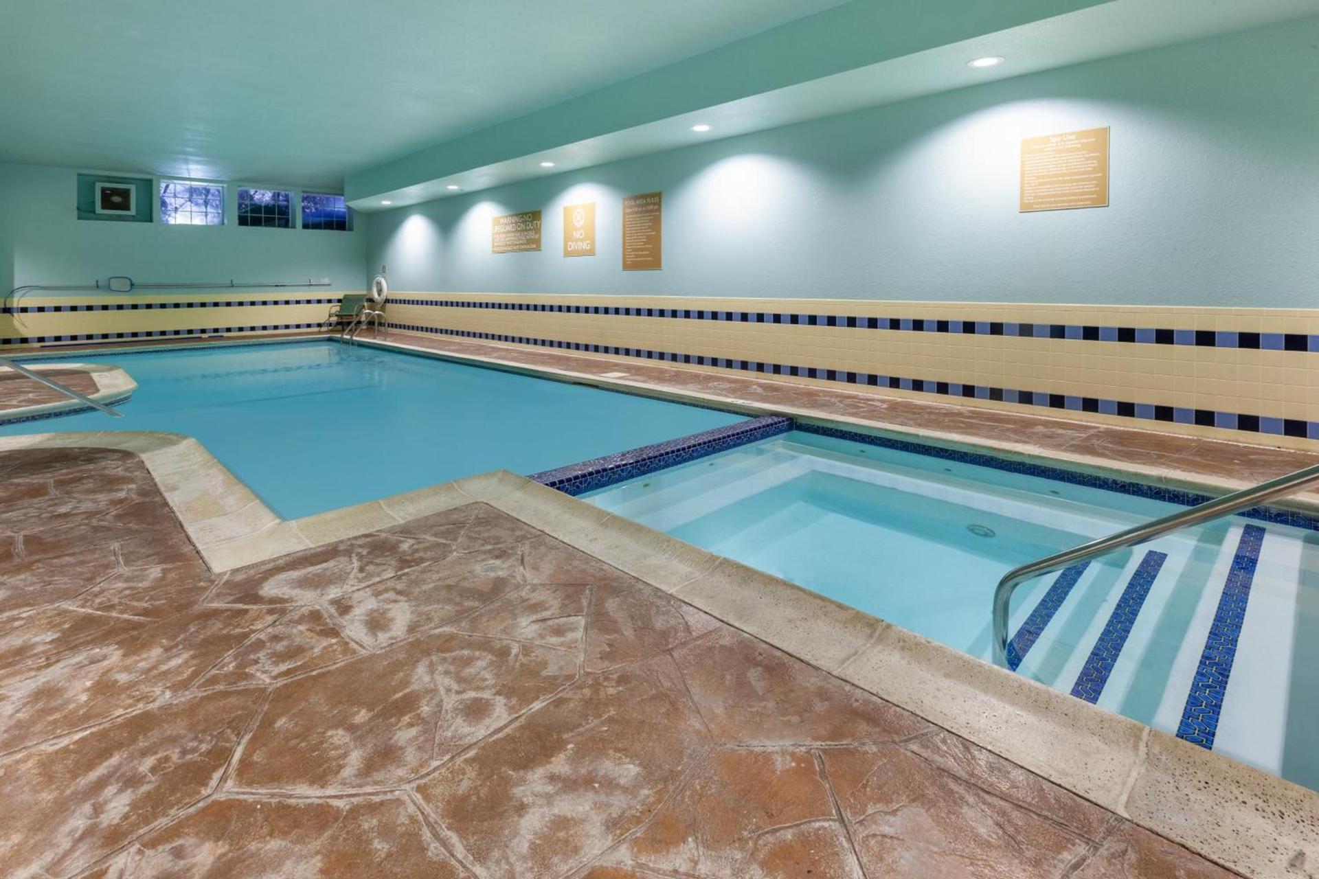 Candlewood Suites-West Springfield by IHG photo 38