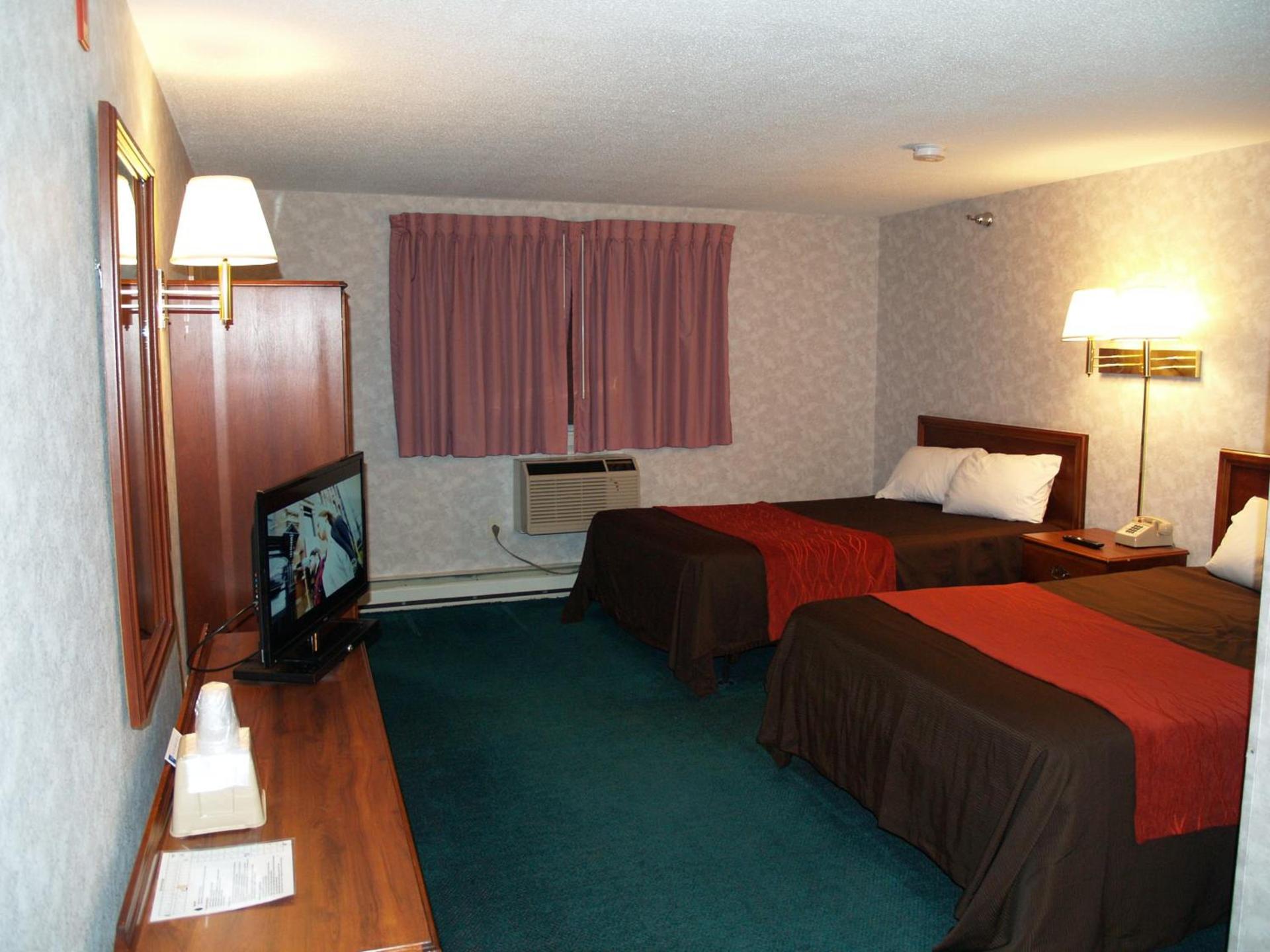 Bangor Inn & Suites photo 10