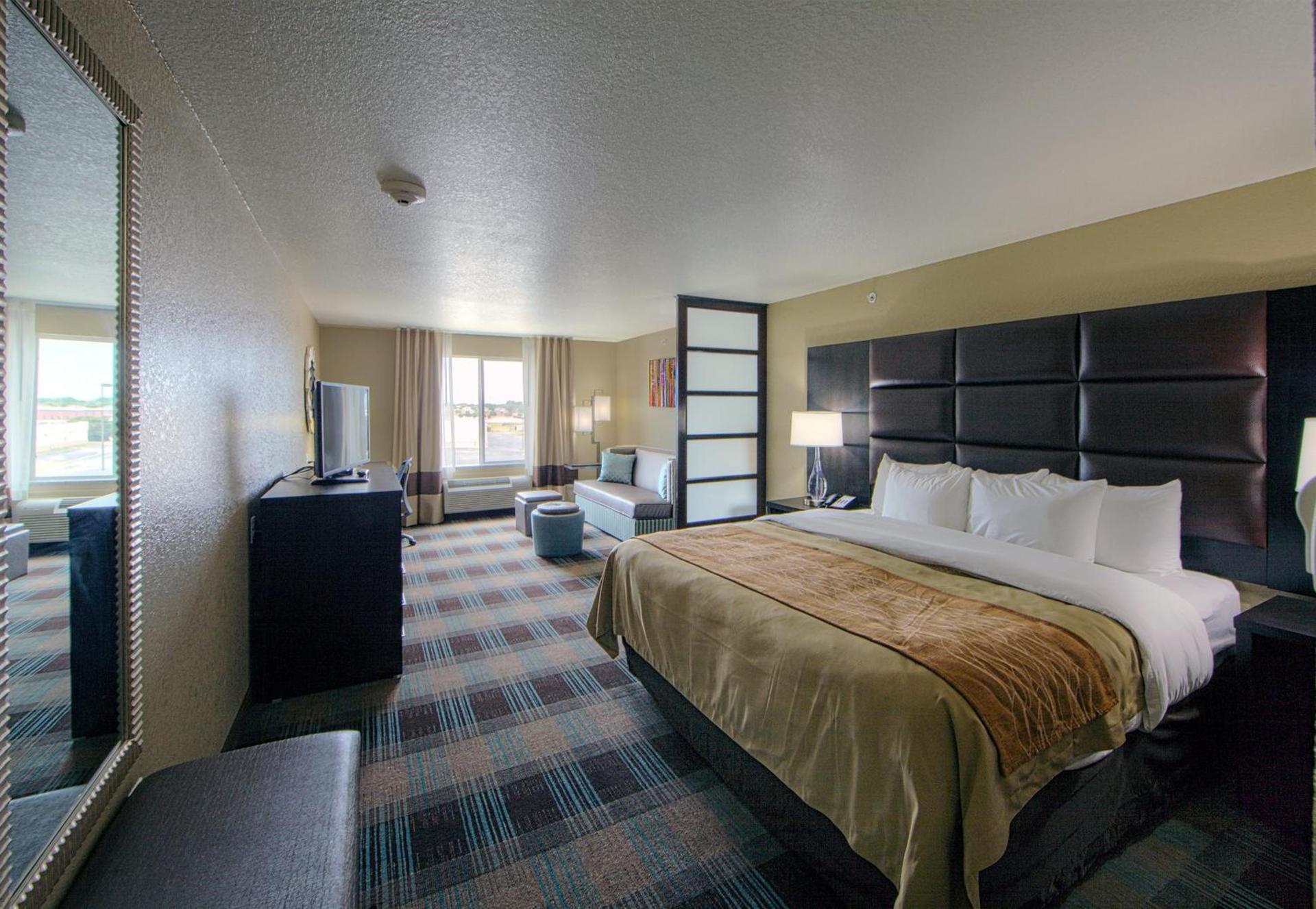 Comfort Inn & Suites Fort Worth West I-30 NAS JRB photo 40