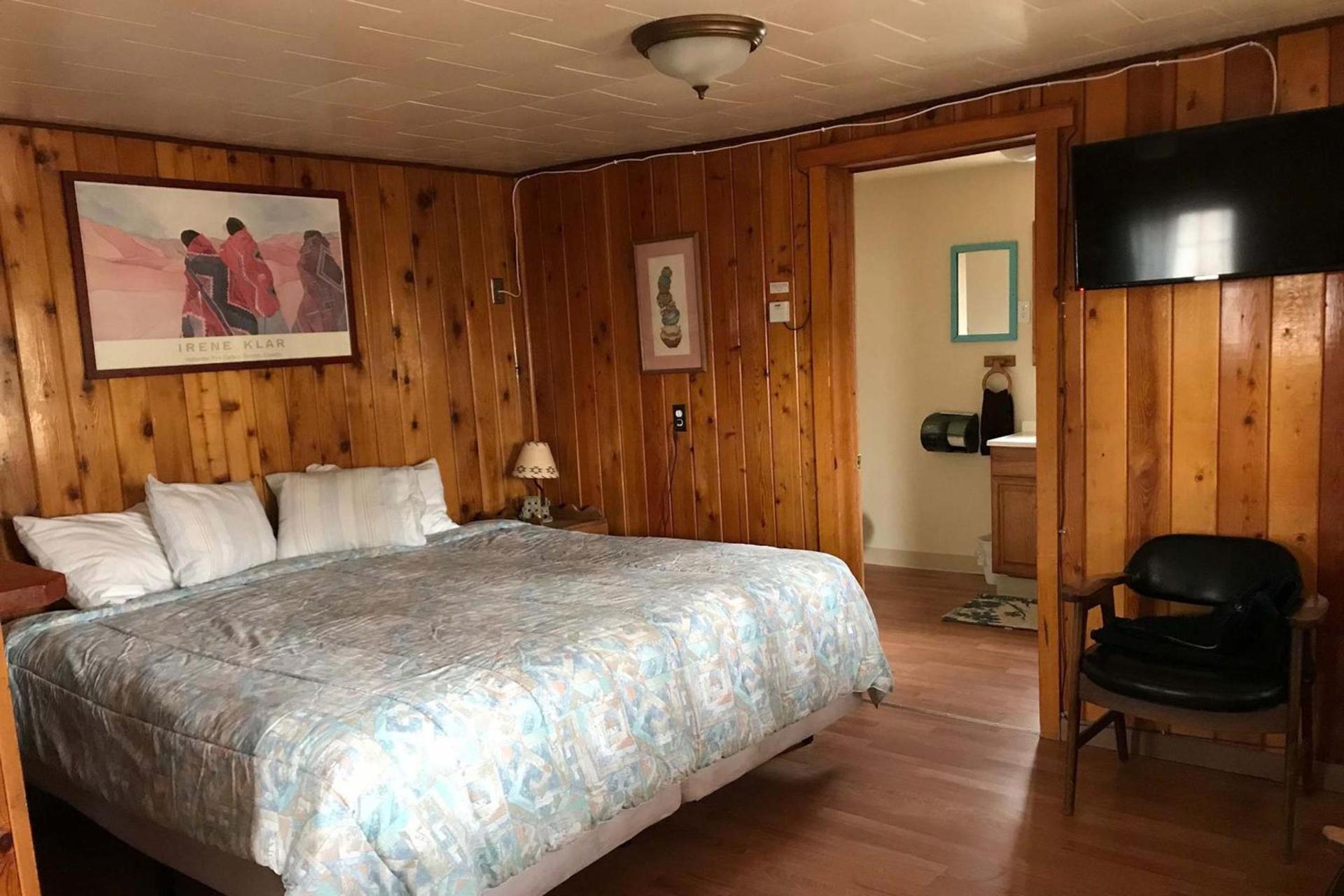 Elkhorn Lodge photo 21