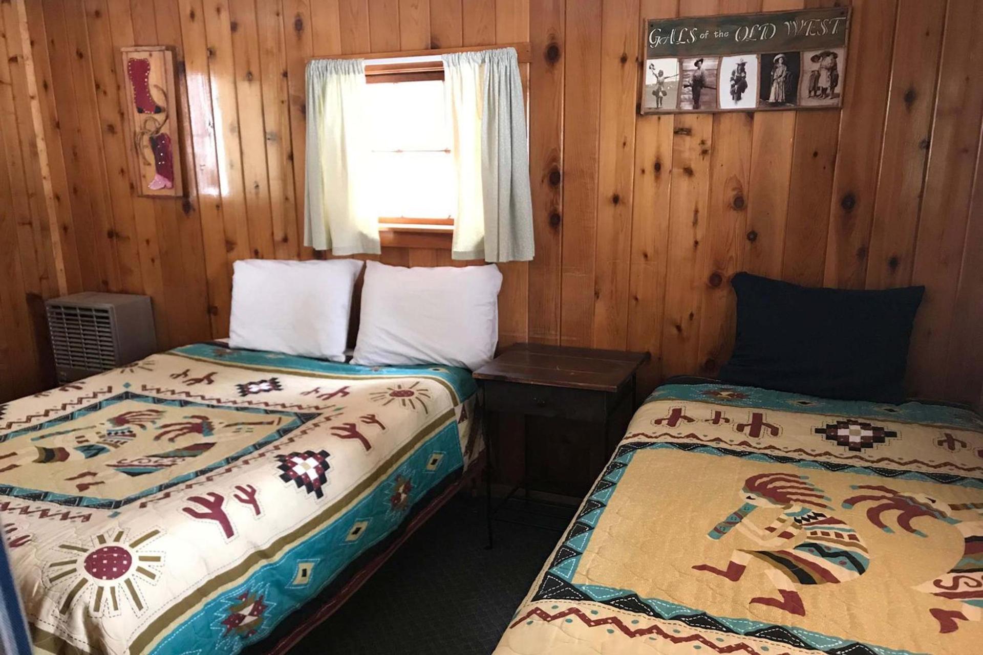 Elkhorn Lodge photo 23