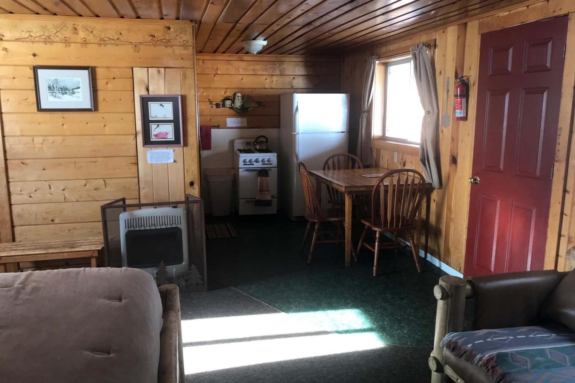 Elkhorn Lodge photo 29