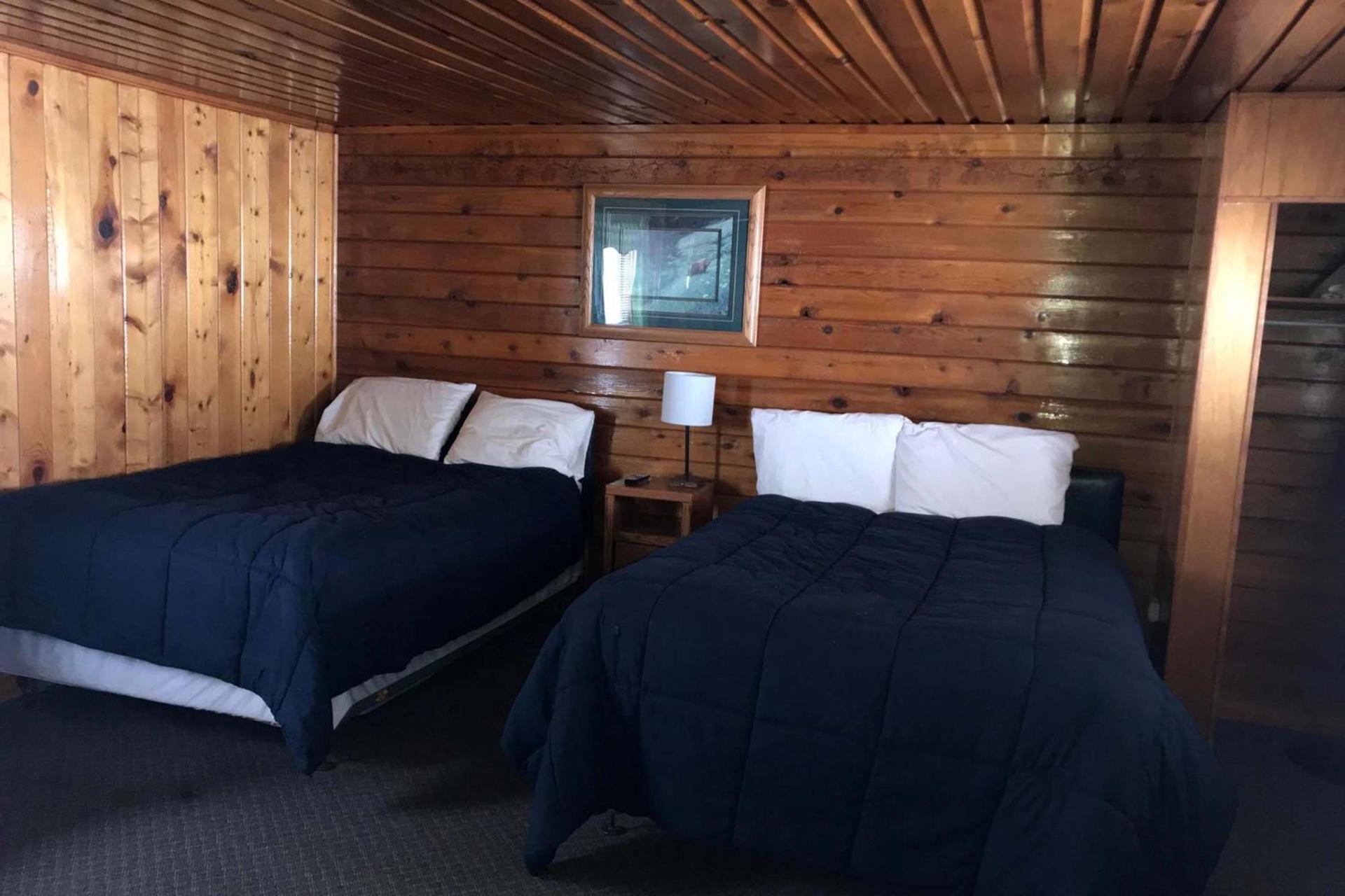 Elkhorn Lodge photo 30