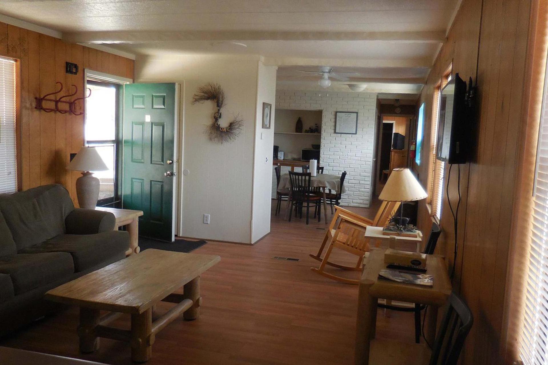 Elkhorn Lodge photo 38