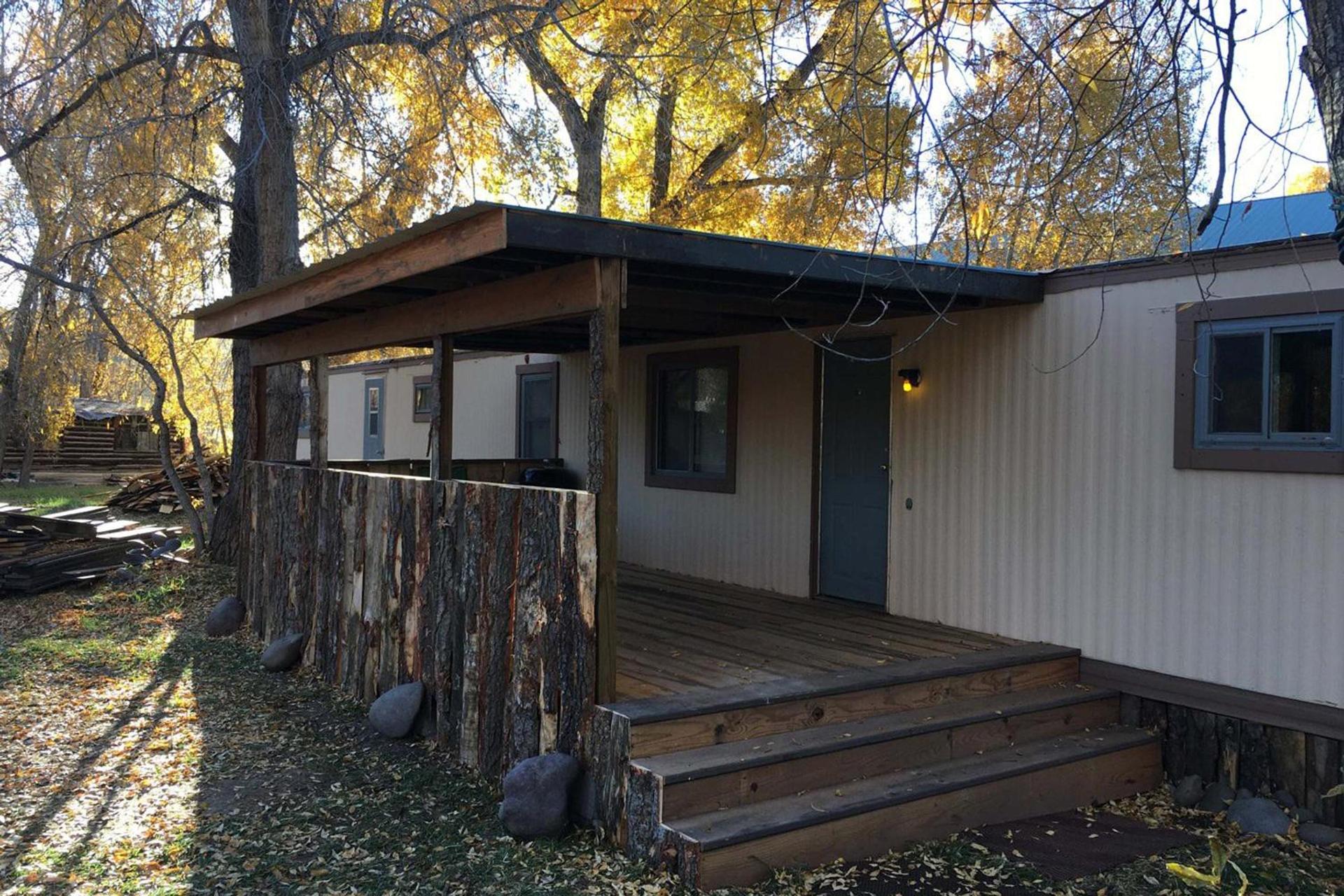Elkhorn Lodge photo 19