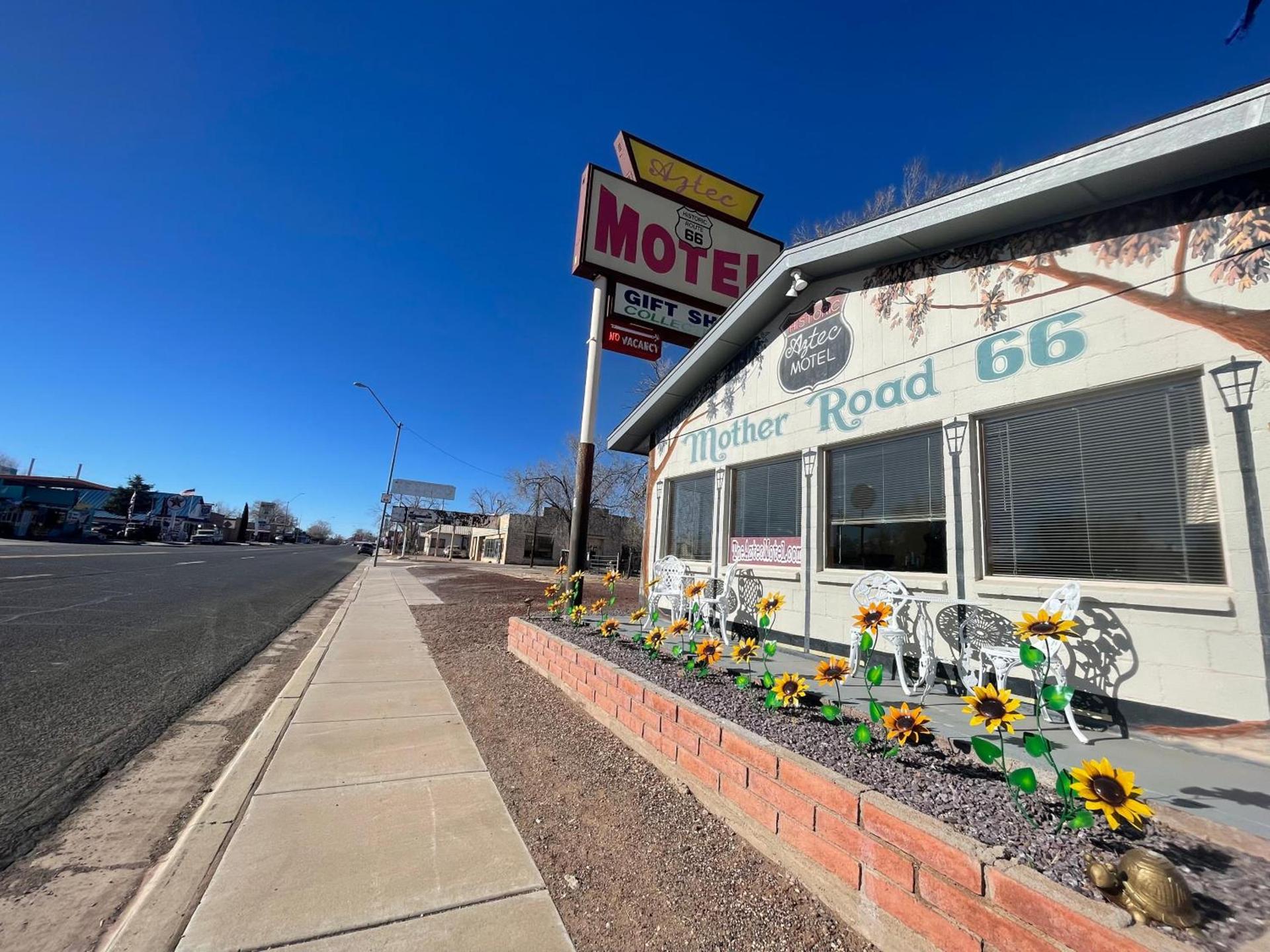 The Aztec Motel & Creative Space photo 8