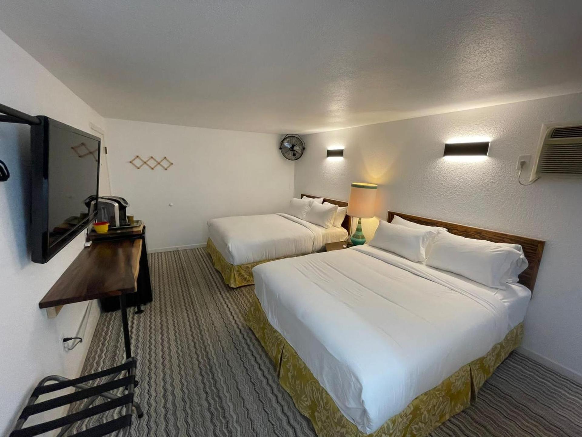 The Aztec Motel & Creative Space photo 7