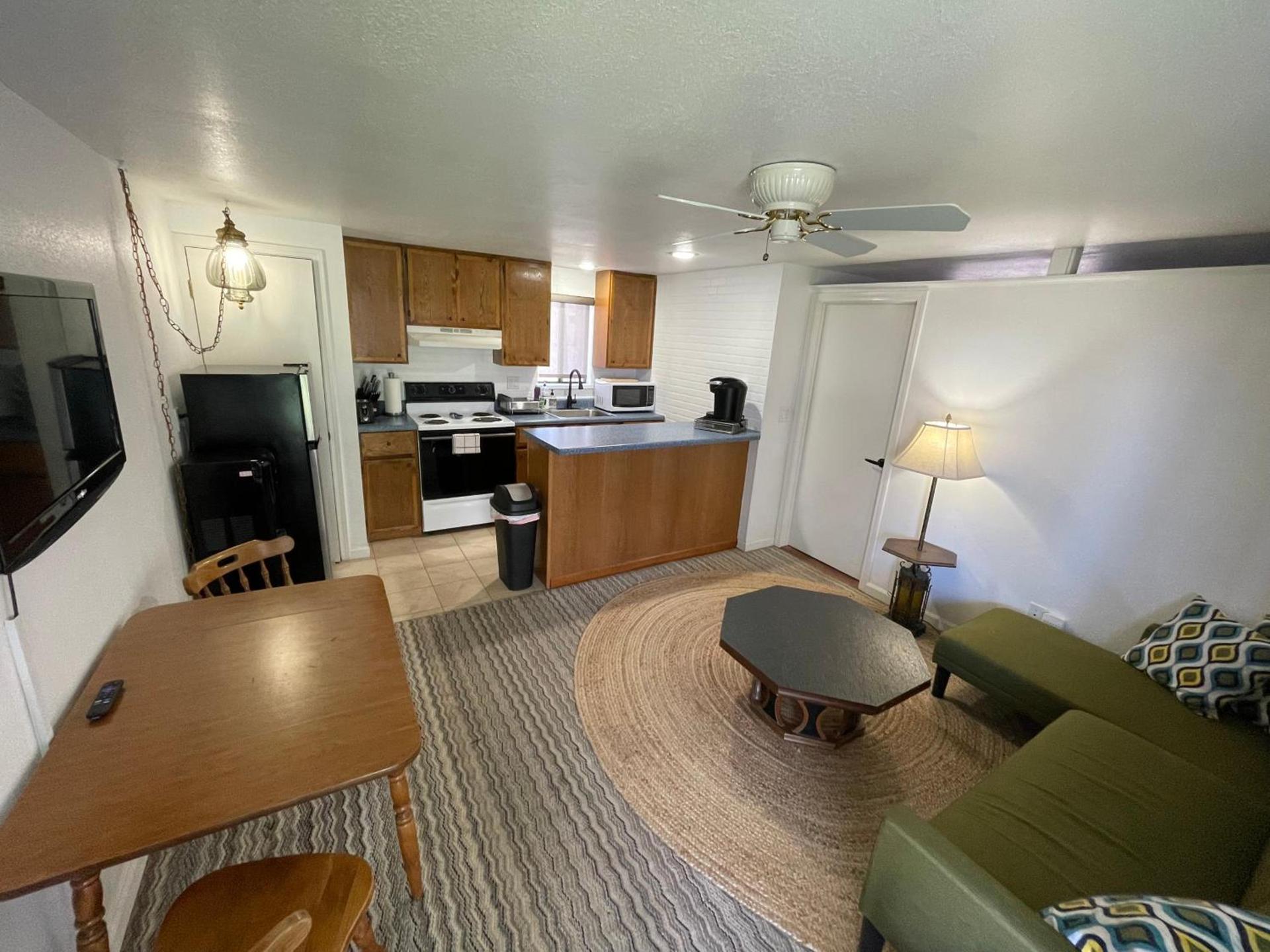 The Aztec Motel & Creative Space photo 33