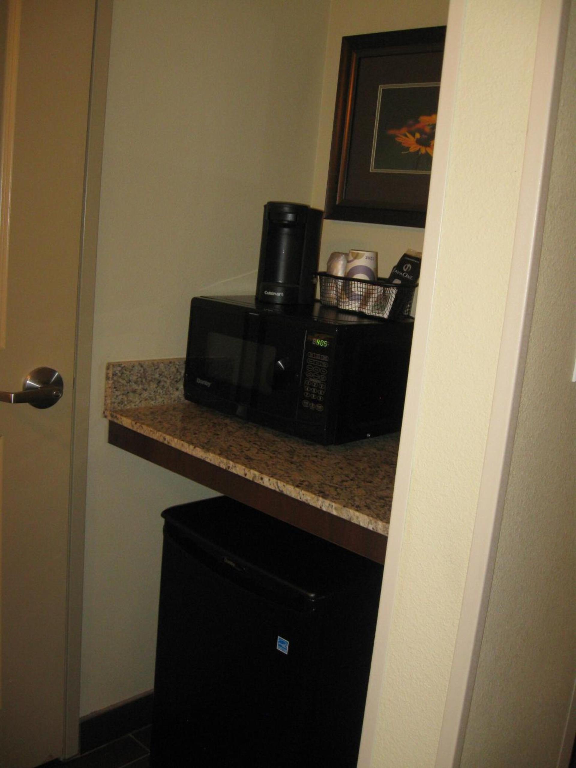 Little Missouri Inn & Suites New Town photo 11