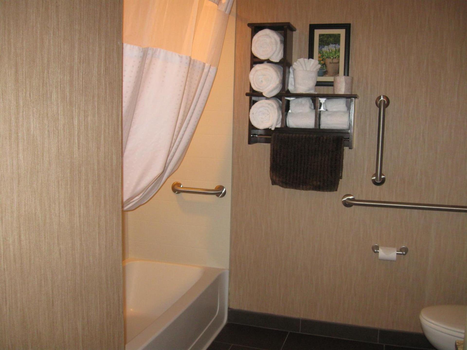 Little Missouri Inn & Suites New Town photo 18