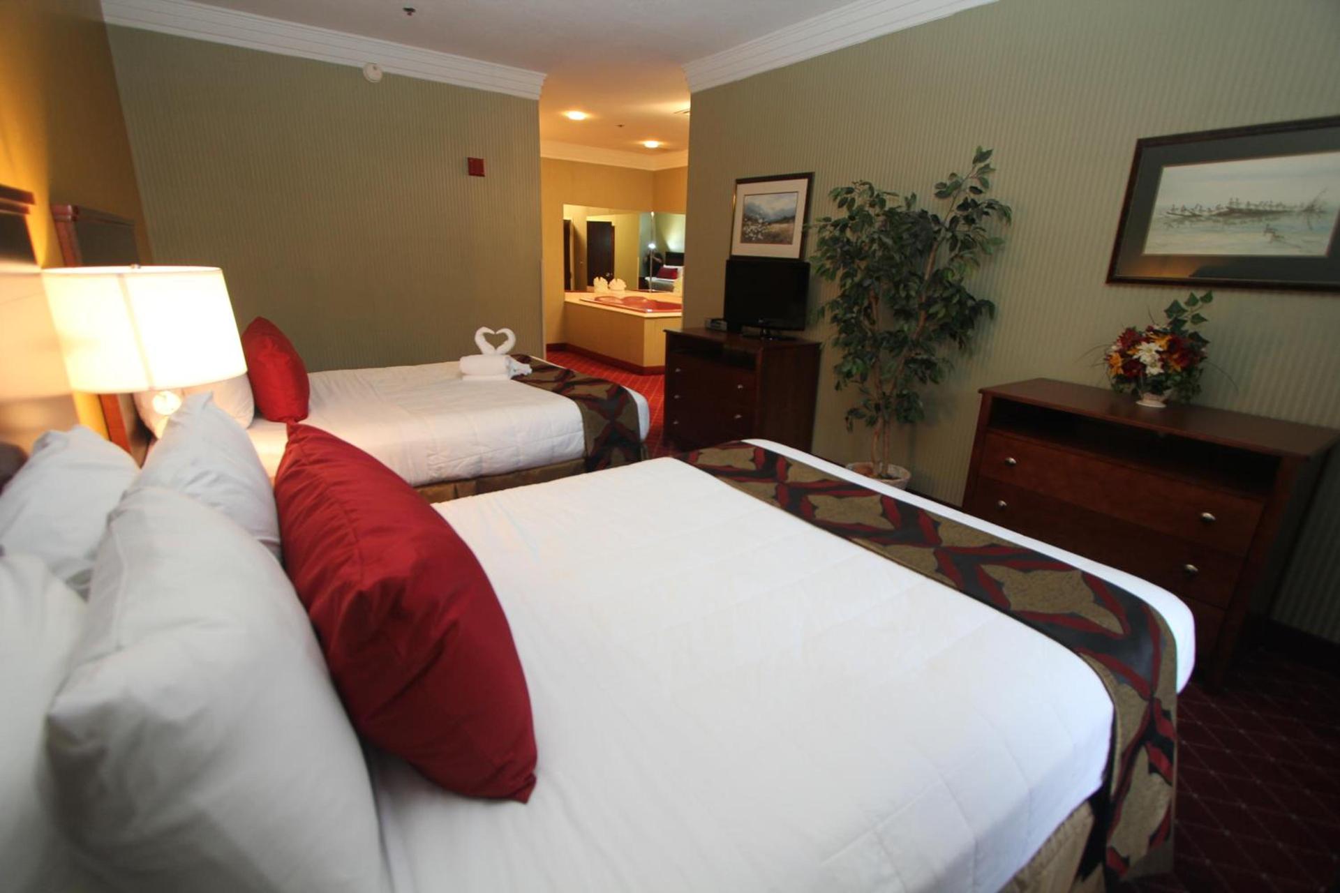 Black Bear Inn & Suites photo 25