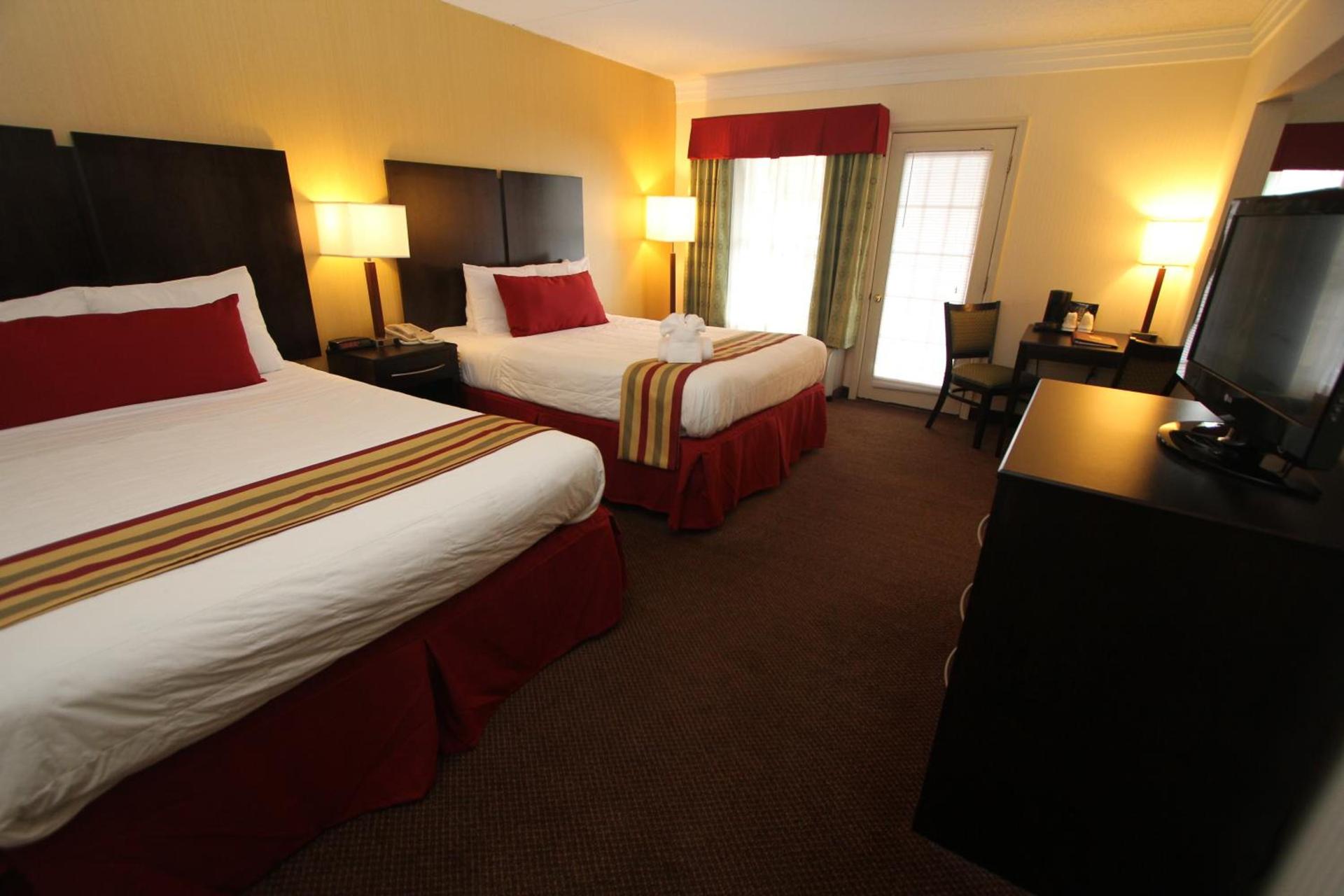 Black Bear Inn & Suites photo 34