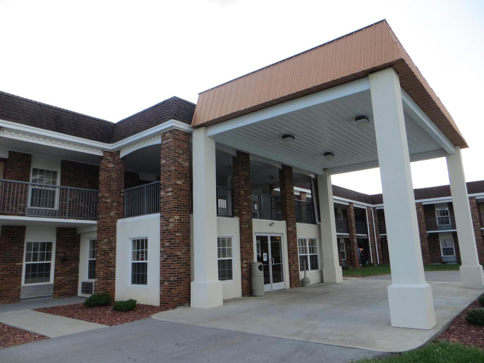 Days Inn by Wyndham Cave City photo 16