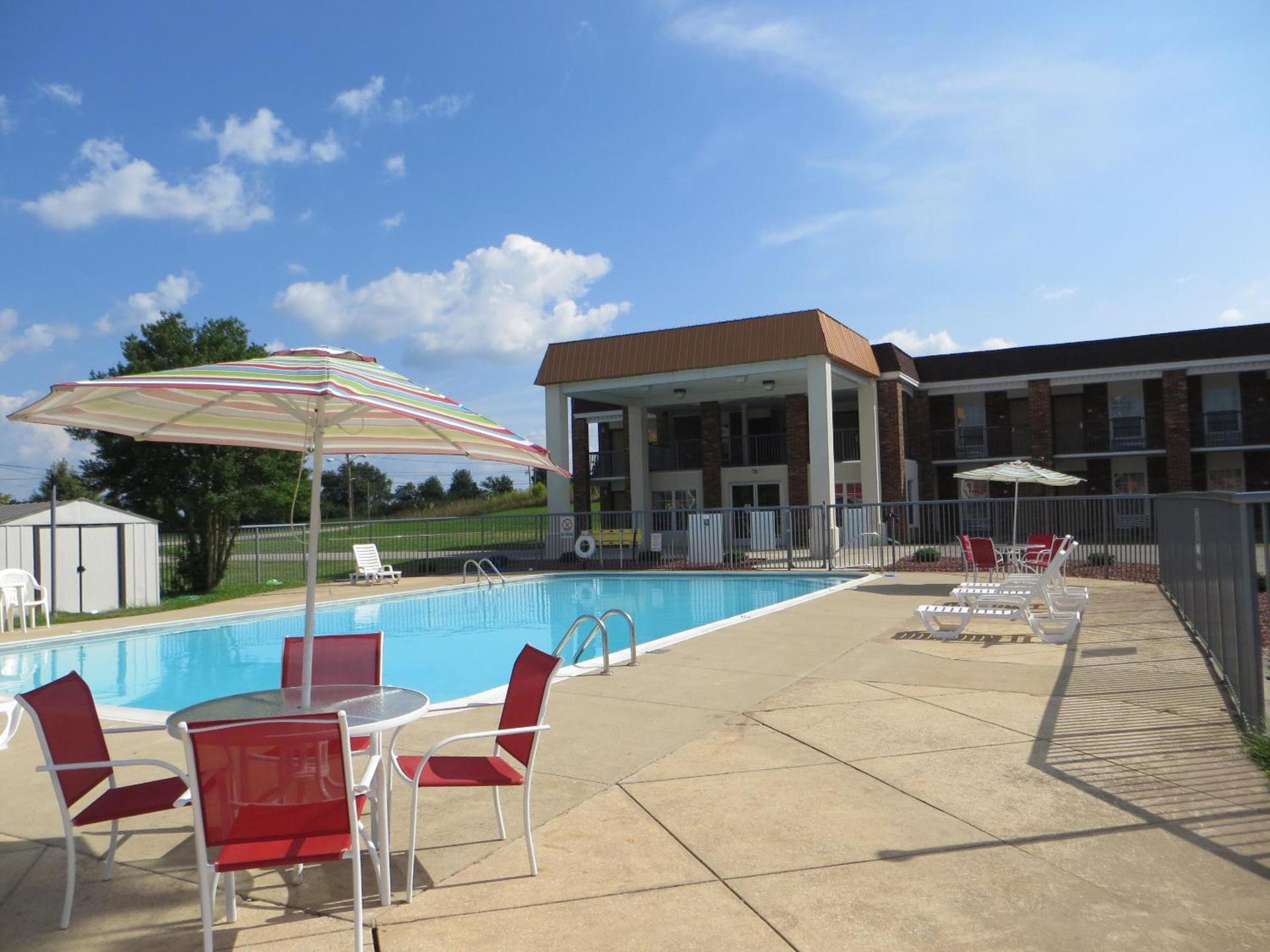 Days Inn by Wyndham Cave City photo 32