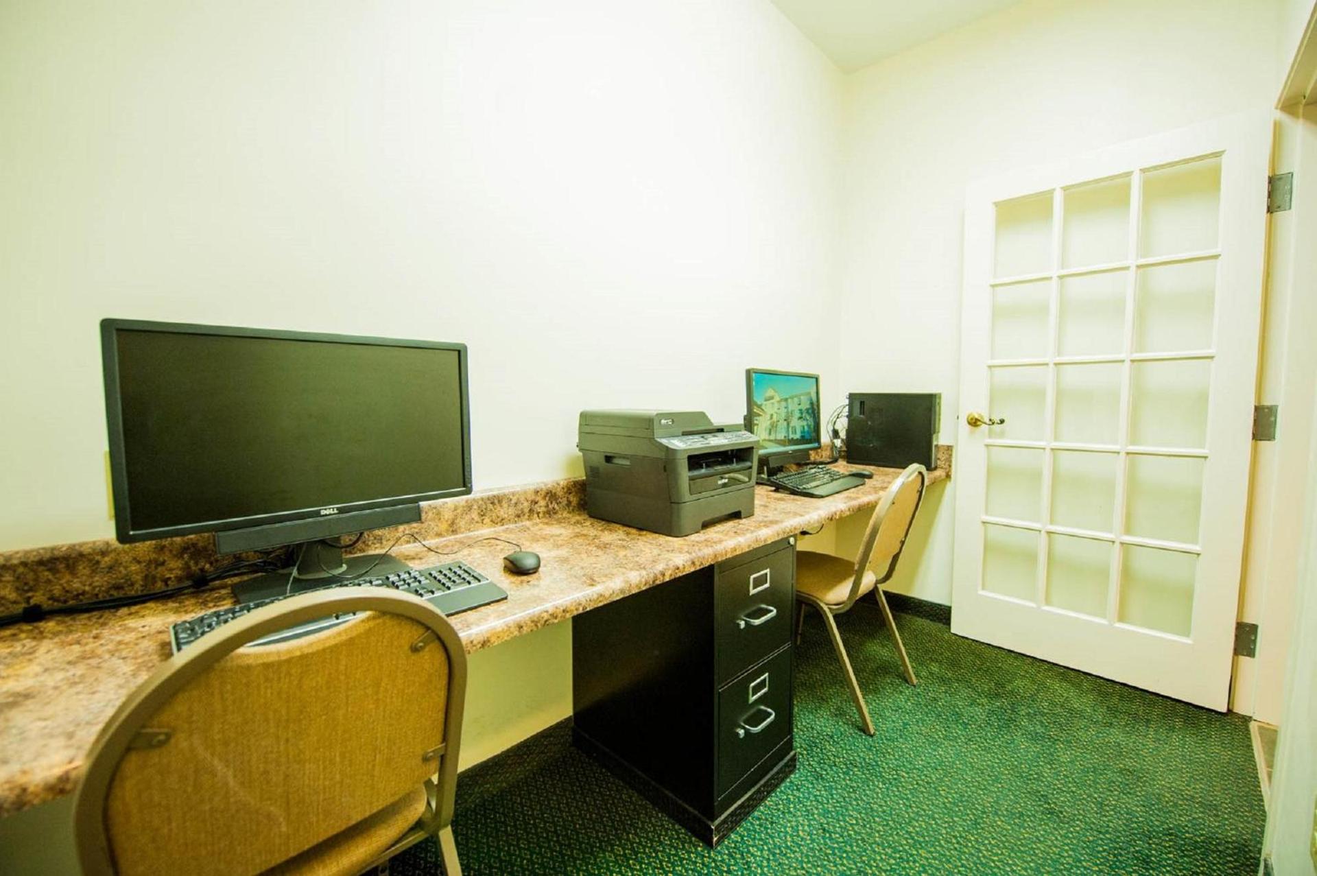 Greystone Inn & Suites photo 14