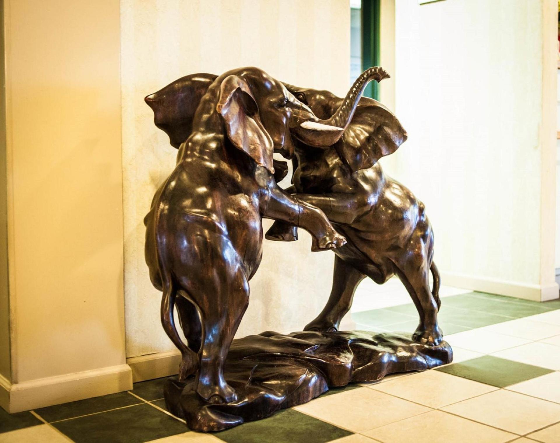 Greystone Inn & Suites photo 23