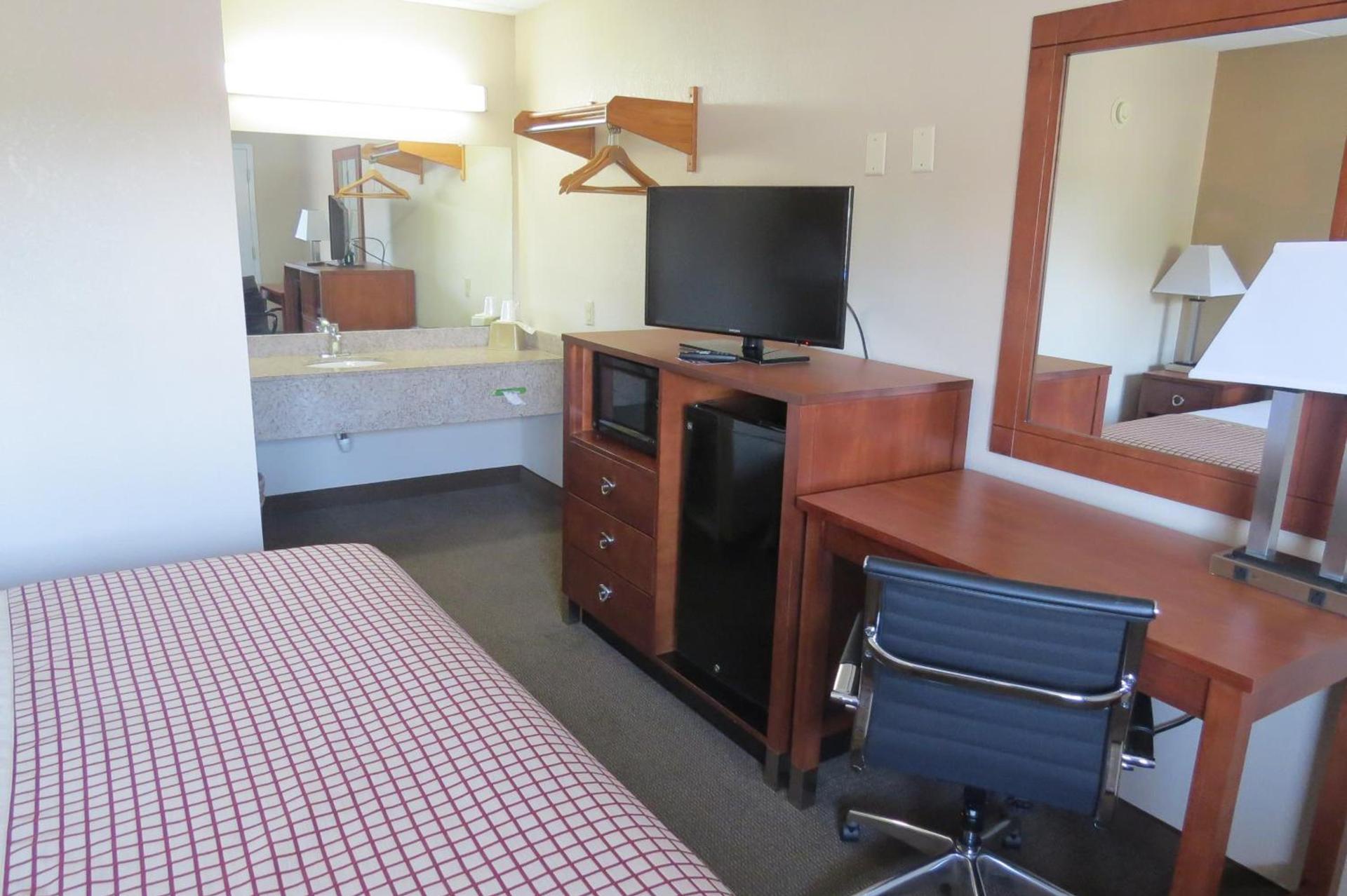 Sunset Inn - Augusta photo 13
