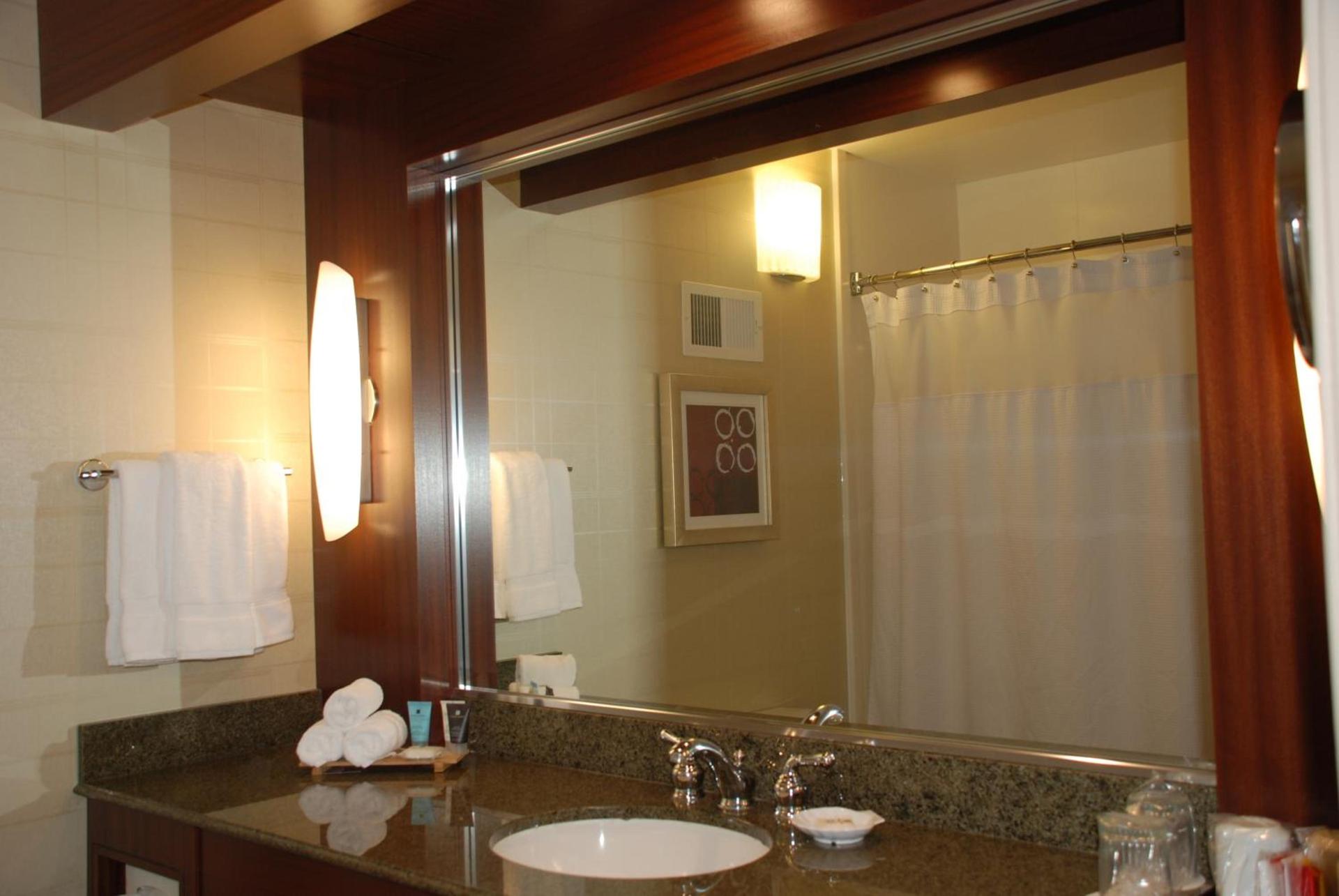 Crowne Plaza Hotel Foster City-San Mateo by IHG photo 11