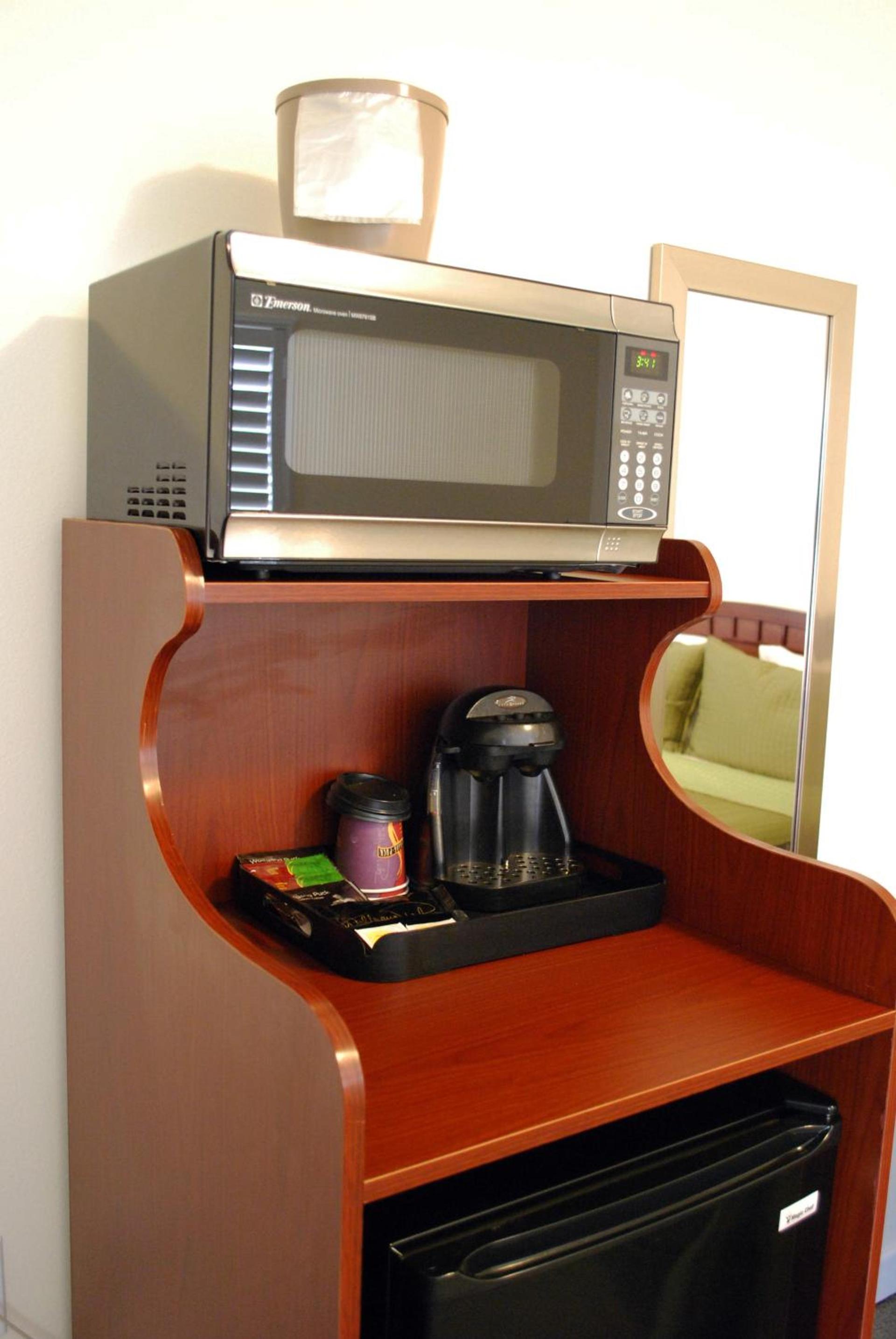 Bella Capri Inn and Suites photo 26
