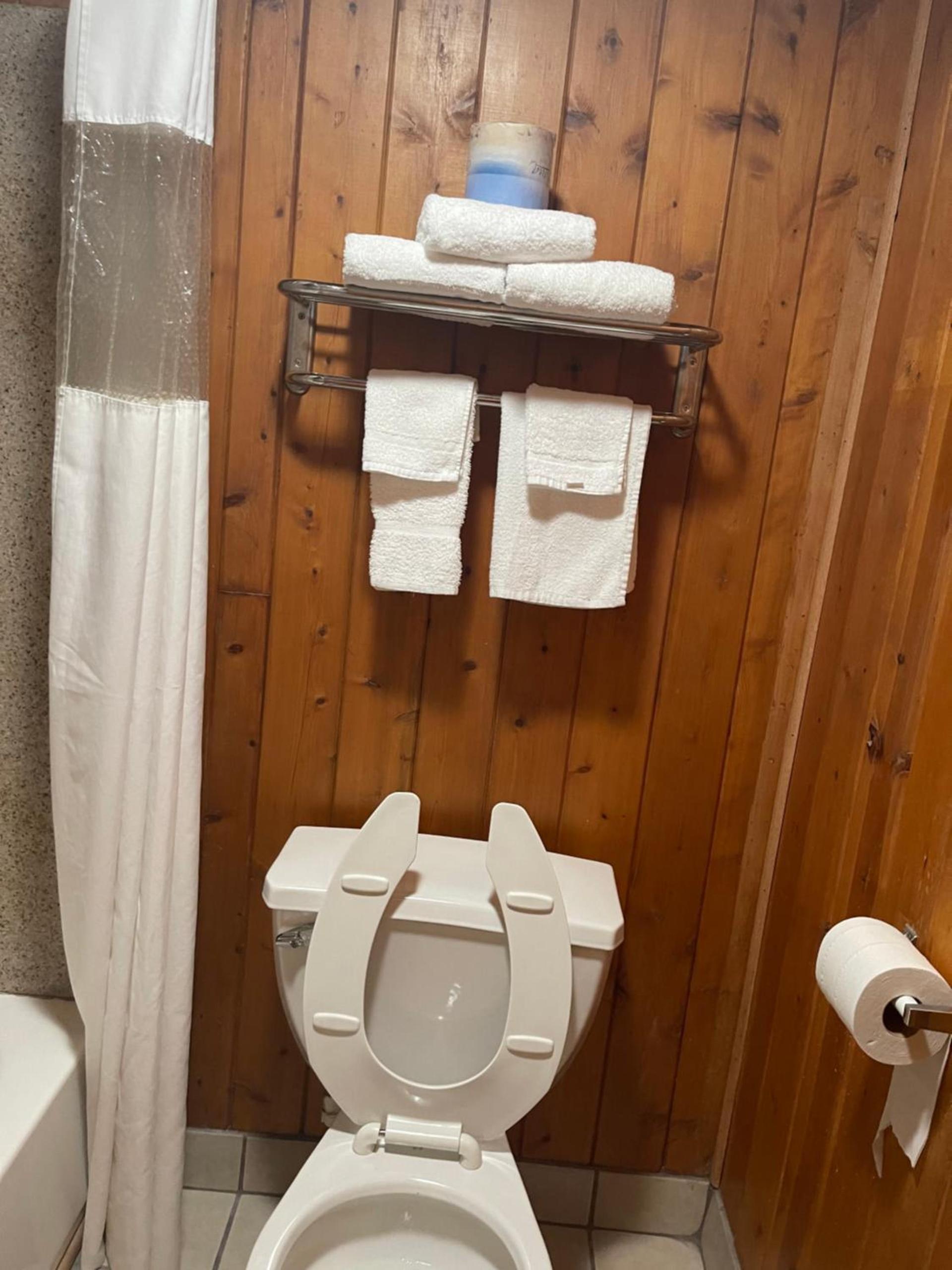 Atlantic Shores Inn and Suites photo 25
