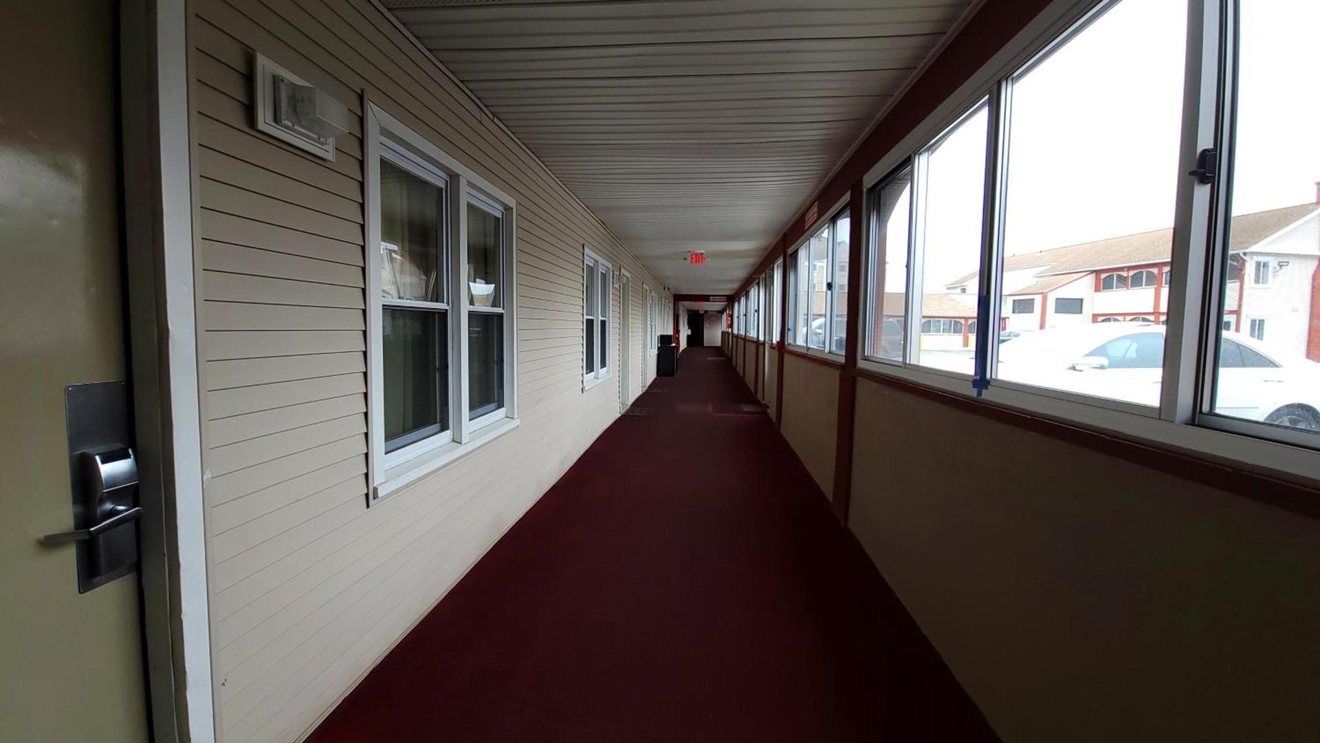 Red Carpet Inn West Springfield photo 10