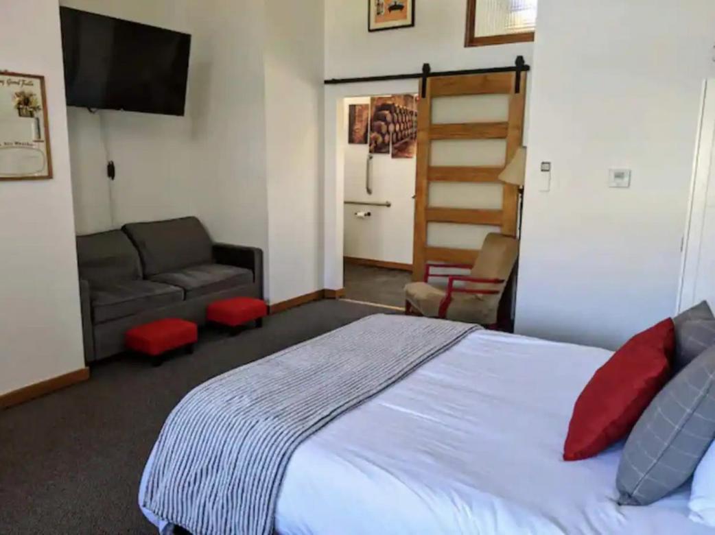Endion Inn photo 64