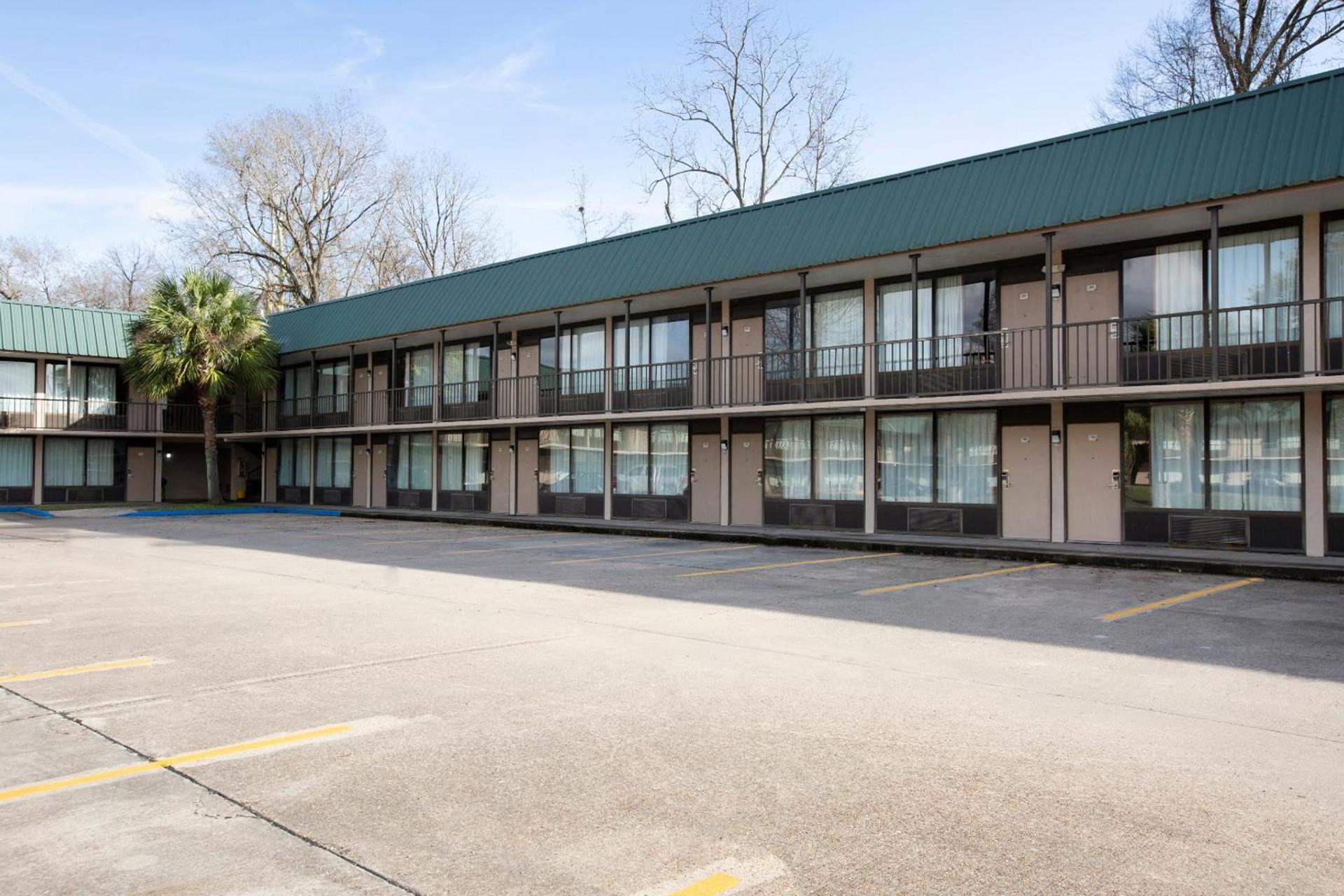 Port Allen Inn photo 15